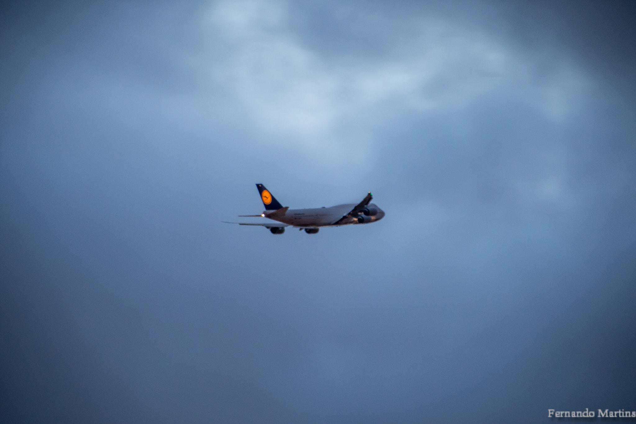 Canon EF 75-300mm f/4-5.6 USM sample photo. Boeing 747-400 lufthansa photography