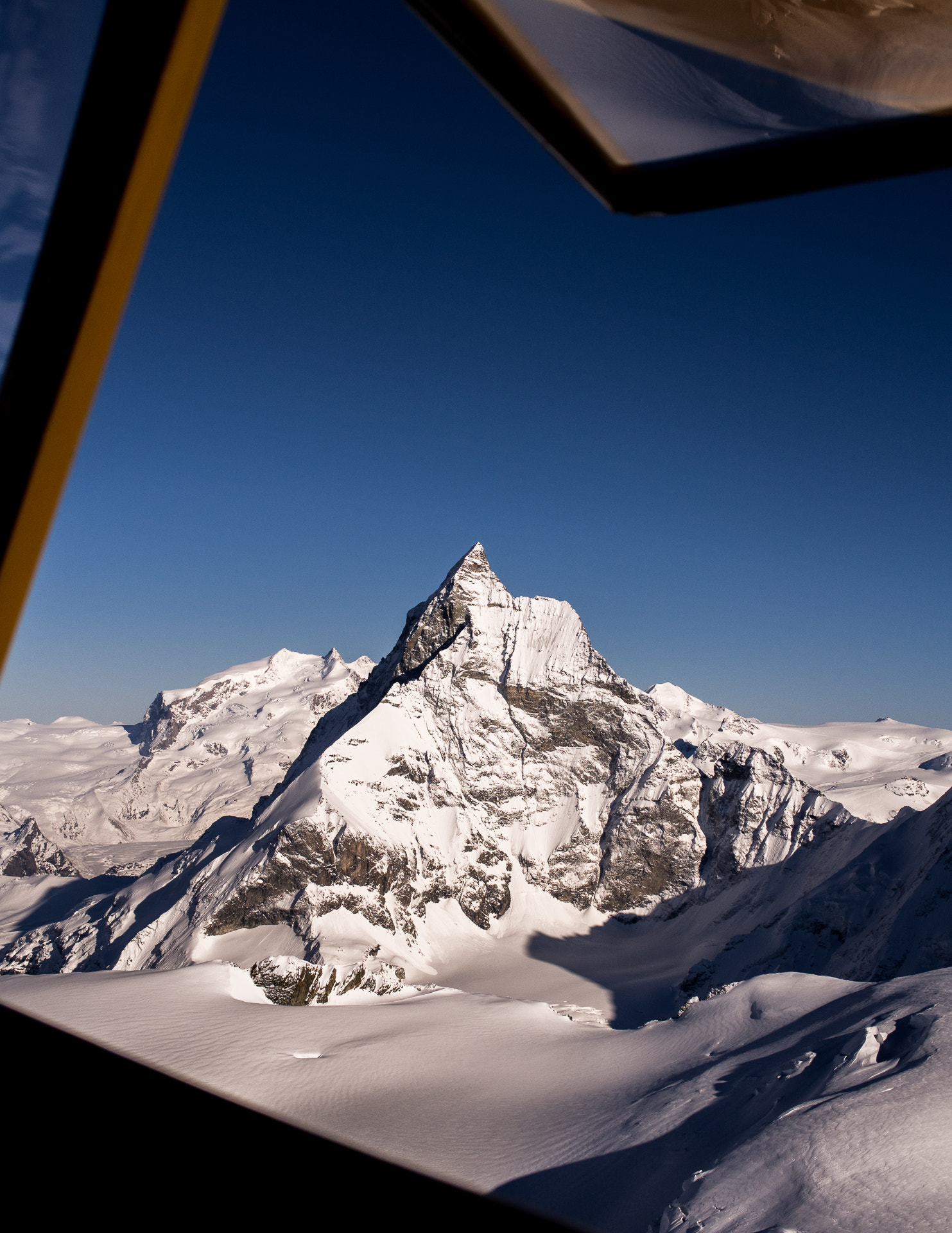Panasonic Leica DG Summilux 25mm F1.4 II ASPH sample photo. Window with a view photography