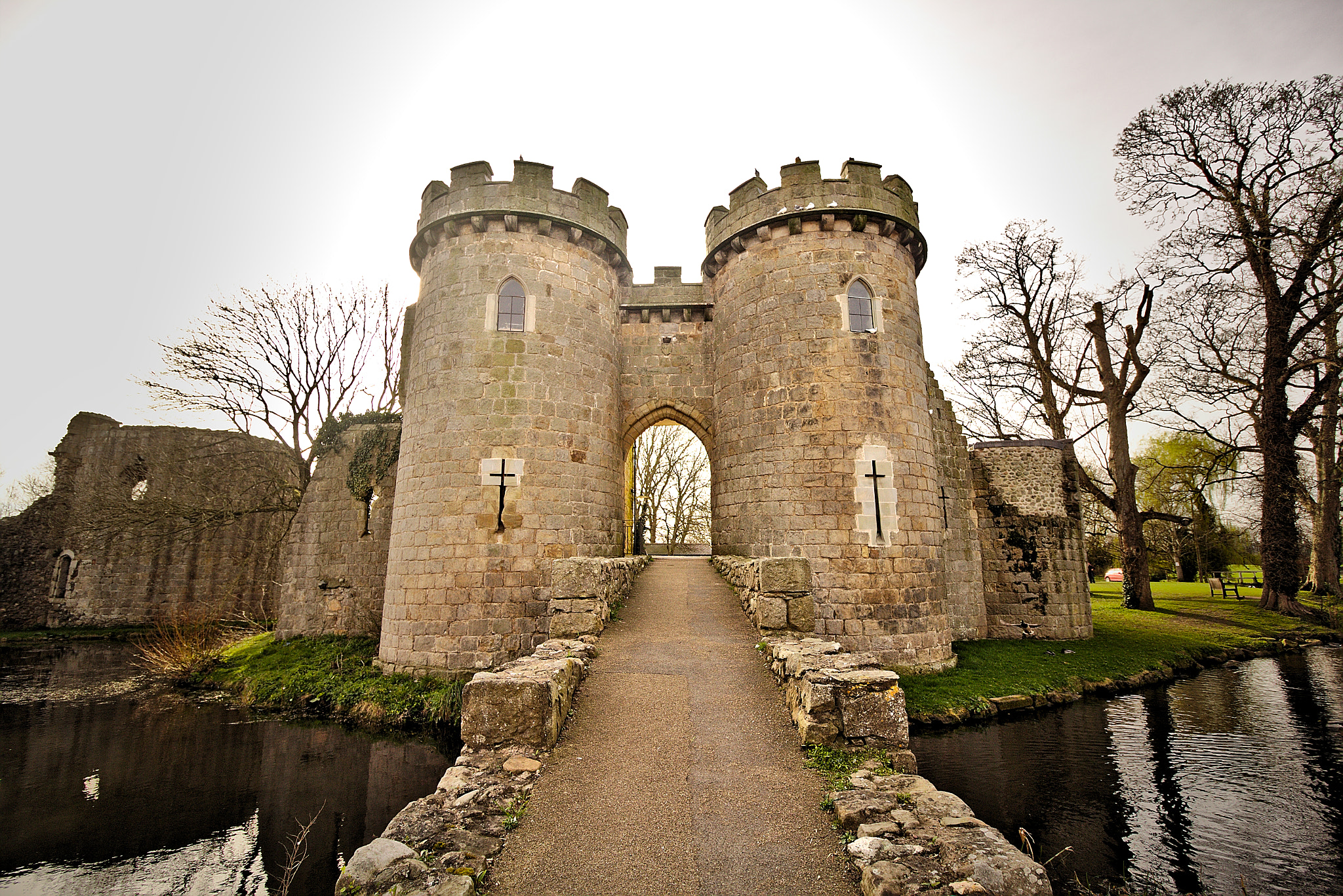 Canon EOS 100D (EOS Rebel SL1 / EOS Kiss X7) sample photo. Whittington castle photography