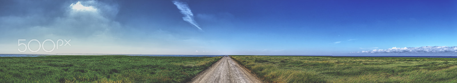 Sony a6000 + Sigma 30mm F1.4 DC DN | C sample photo. Wide open spaces photography