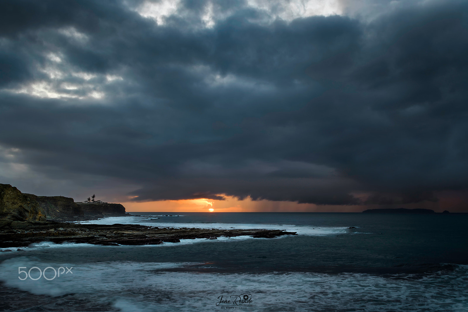 Canon EF 24-105mm F4L IS USM sample photo. Sunny rain - peniche - portugal photography