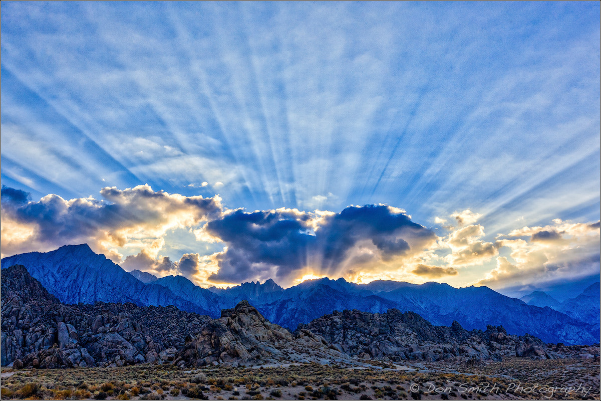 Canon EF 16-35mm F2.8L USM sample photo. Crepuscular rays over mt. whitney photography