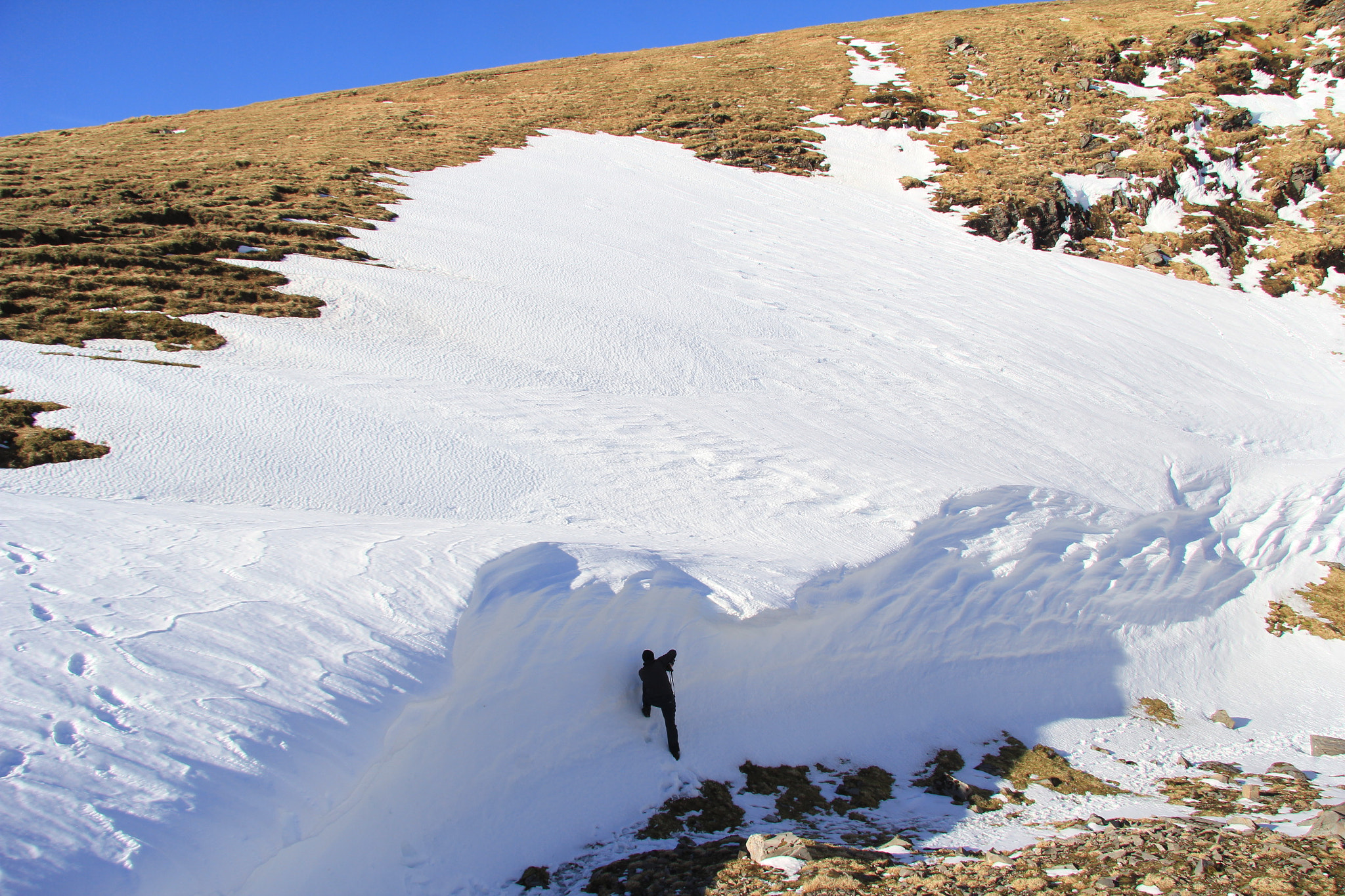 Canon EOS 60D + Canon EF-S 17-85mm F4-5.6 IS USM sample photo. Snowed under. photography