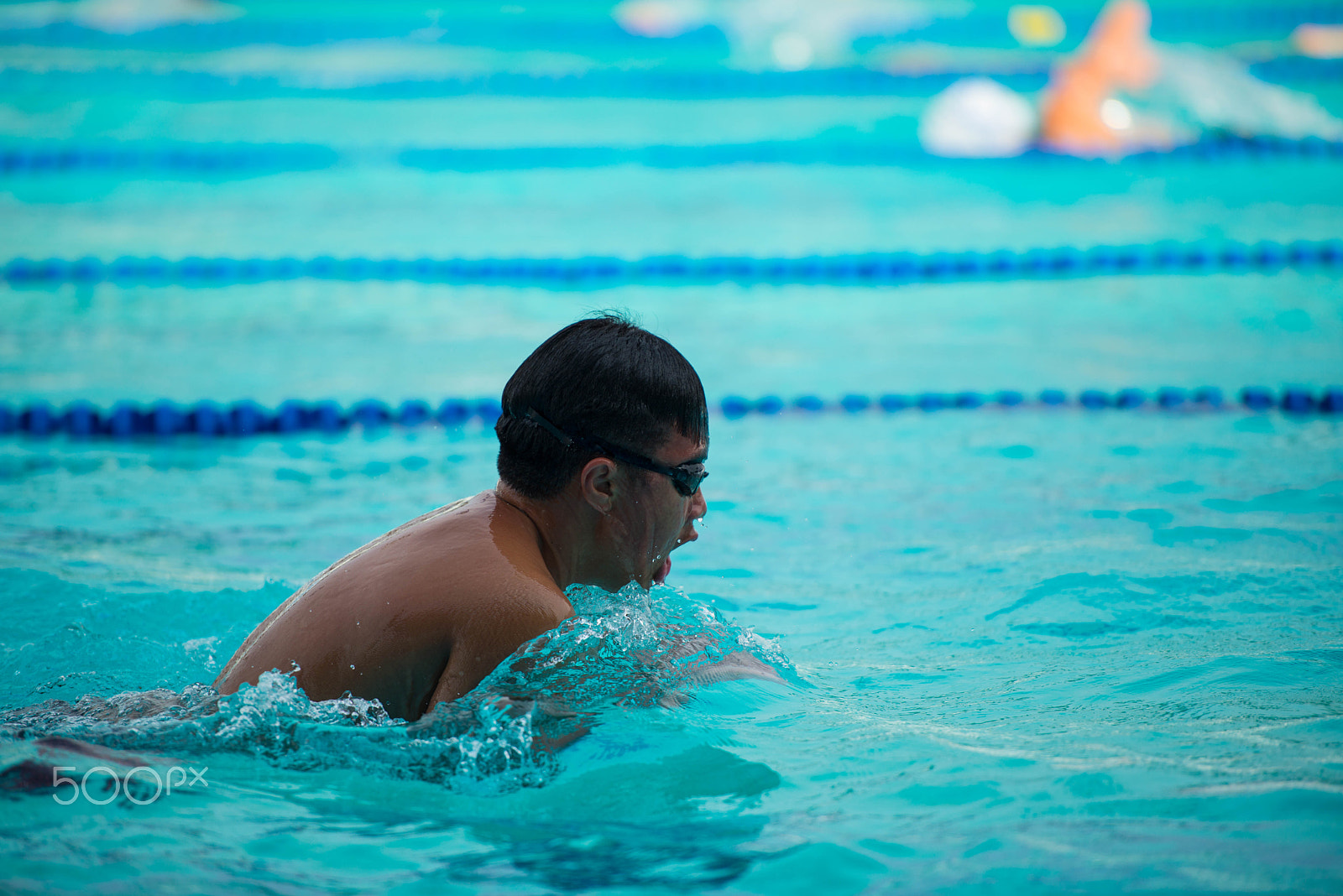 Nikon D800E + Nikon AF-S Nikkor 70-200mm F2.8G ED VR II sample photo. Breaststroke practicing photography