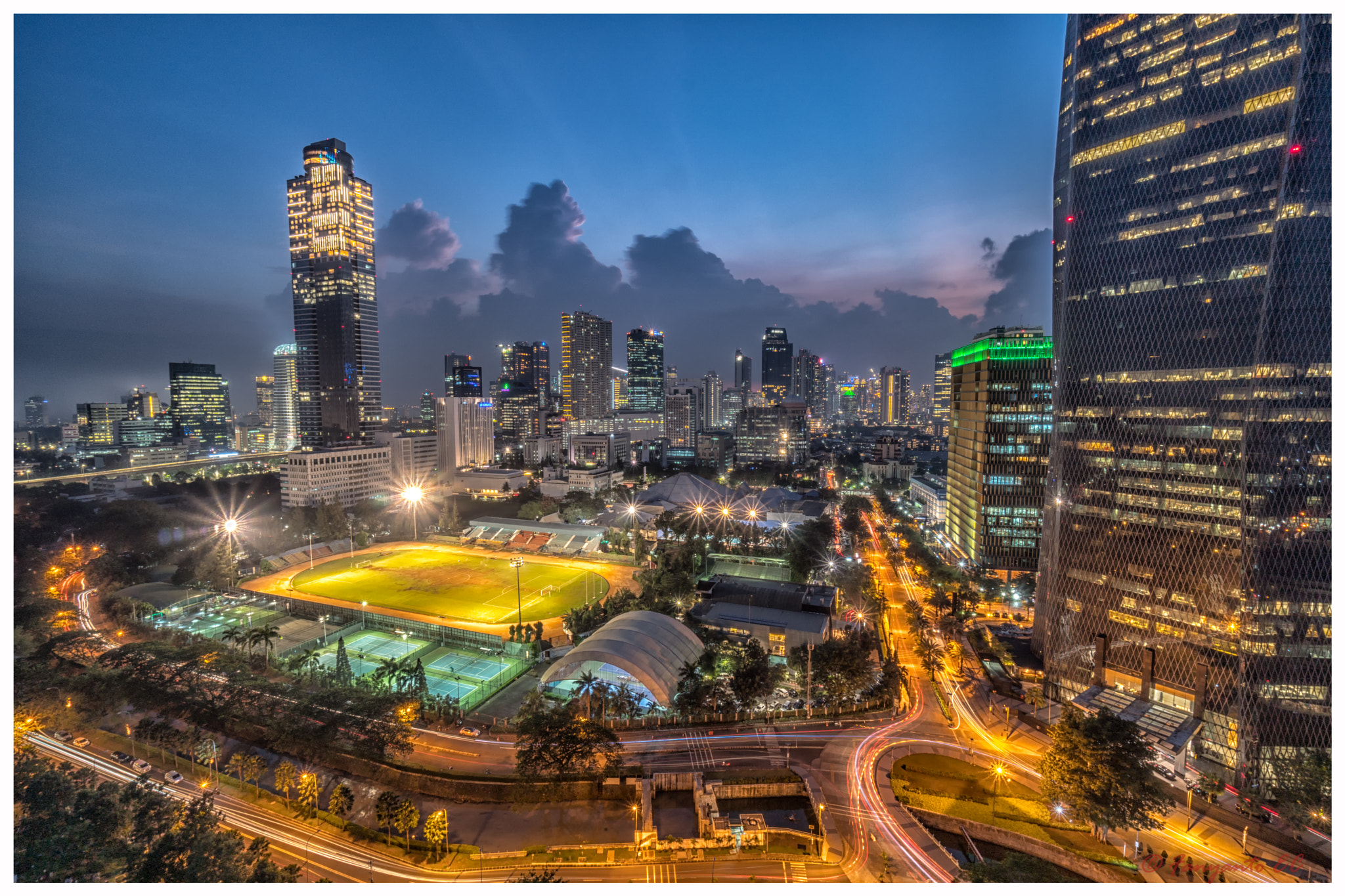 Sony a6500 sample photo. Dusk at soemantri brodjonegoro stadium, south jakarta. photography