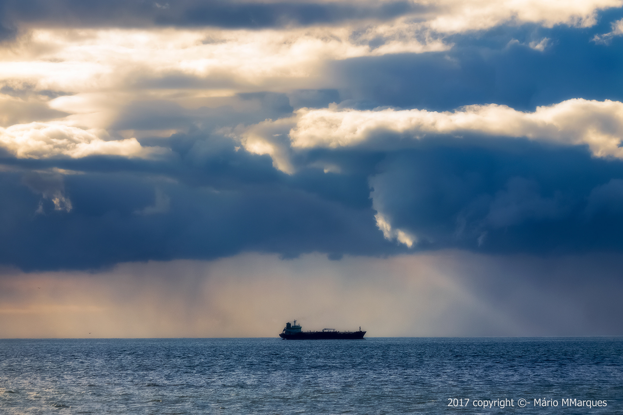 Canon EF 70-300mm F4-5.6 IS USM sample photo. Distante photography