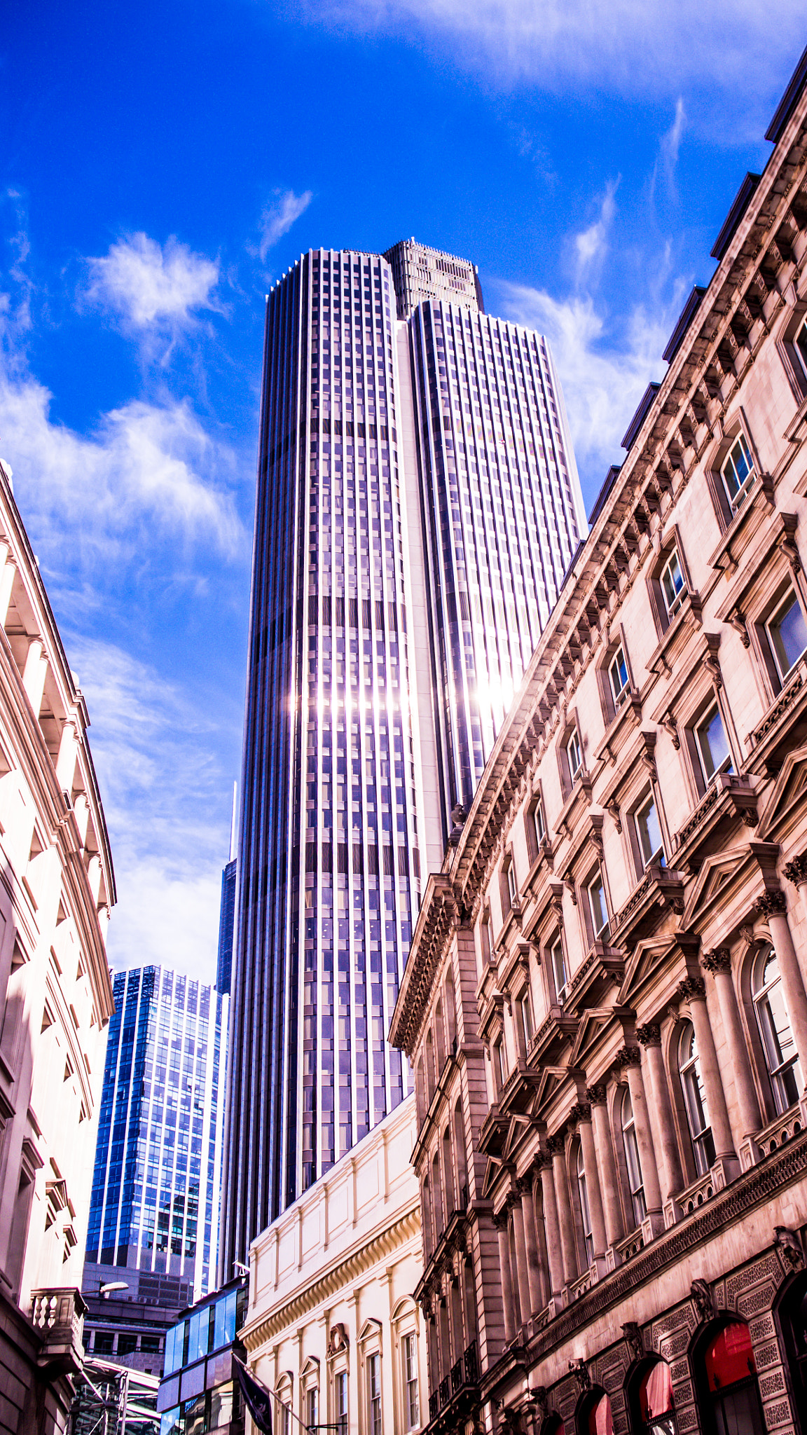 Olympus PEN E-PL7 sample photo. London architecture photography