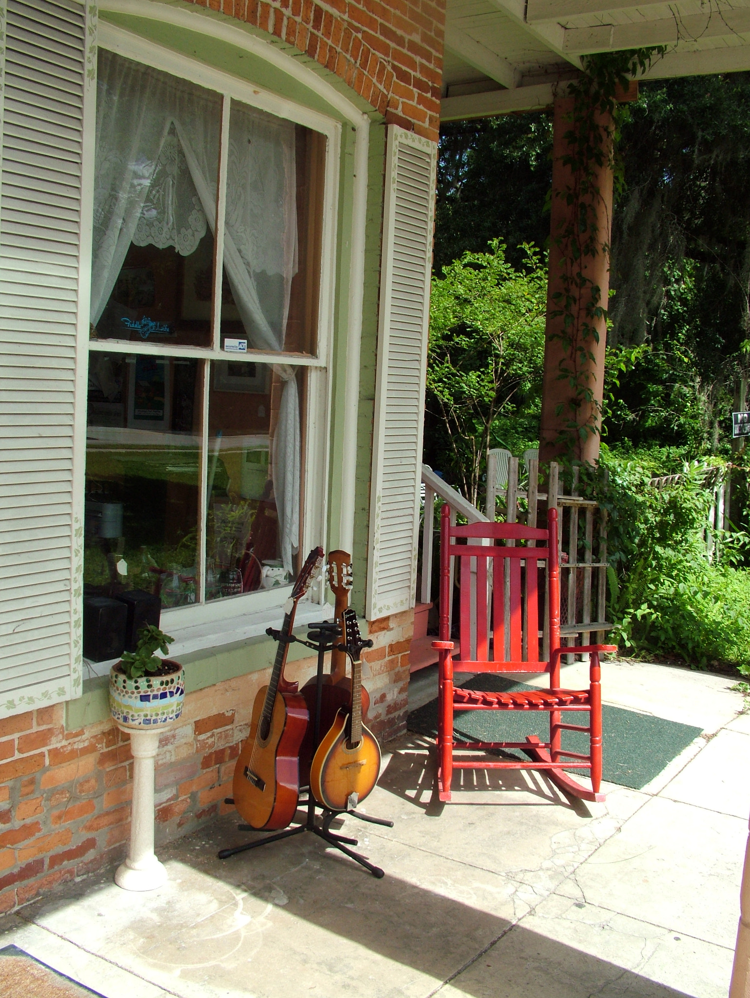 Fujifilm FinePix S7000 sample photo. Music anyone? - micanopy, florida photography