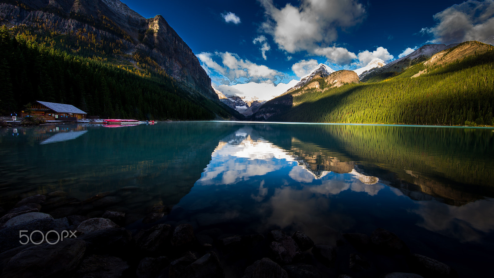 Canon EOS 6D + Canon EF 11-24mm F4L USM sample photo. The boat house photography