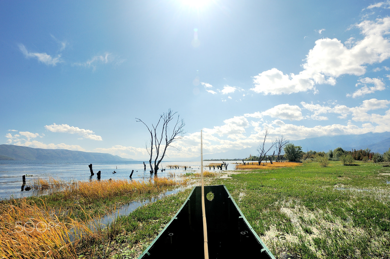 Nikon D700 + Nikon AF-S Nikkor 17-35mm F2.8D ED-IF sample photo. The lake of erhai,yunnan,china photography