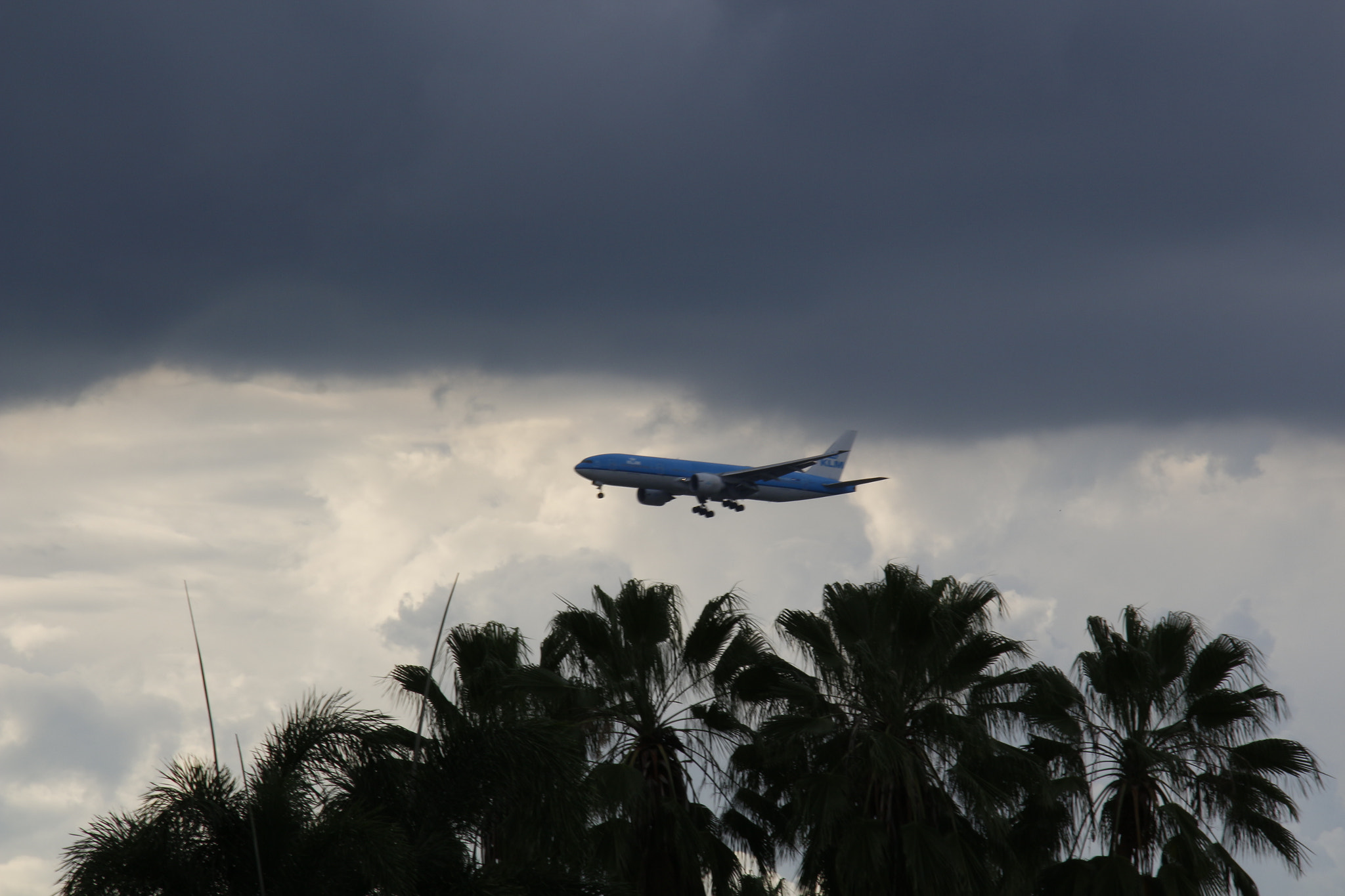 Canon EOS 650D (EOS Rebel T4i / EOS Kiss X6i) sample photo. An airplane photography