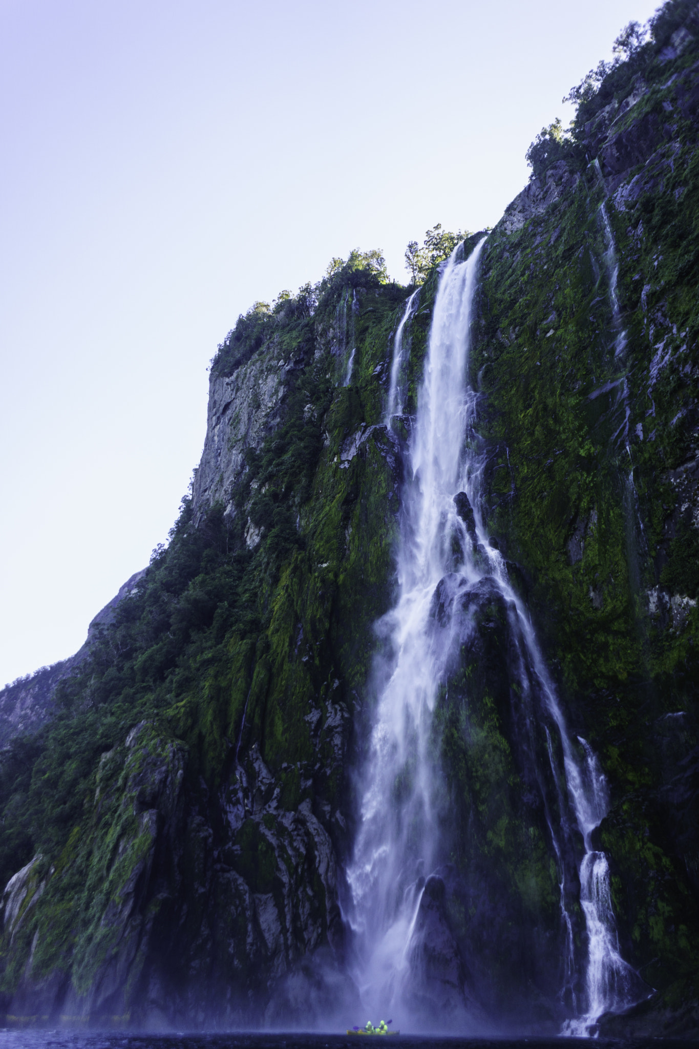 Sony a6000 + Sony E 16mm F2.8 sample photo. Chasing waterfall photography