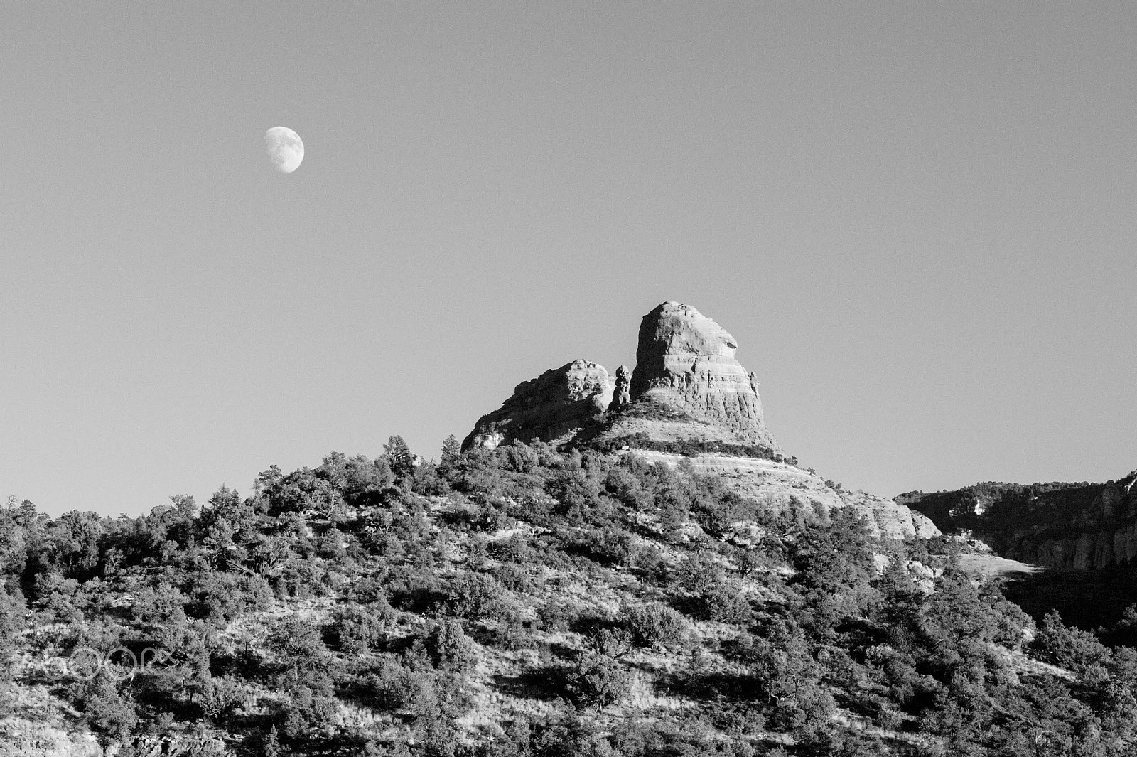 Nikon AF-S Nikkor 28-70mm F2.8 ED-IF sample photo. Sedona rocks and moon photography