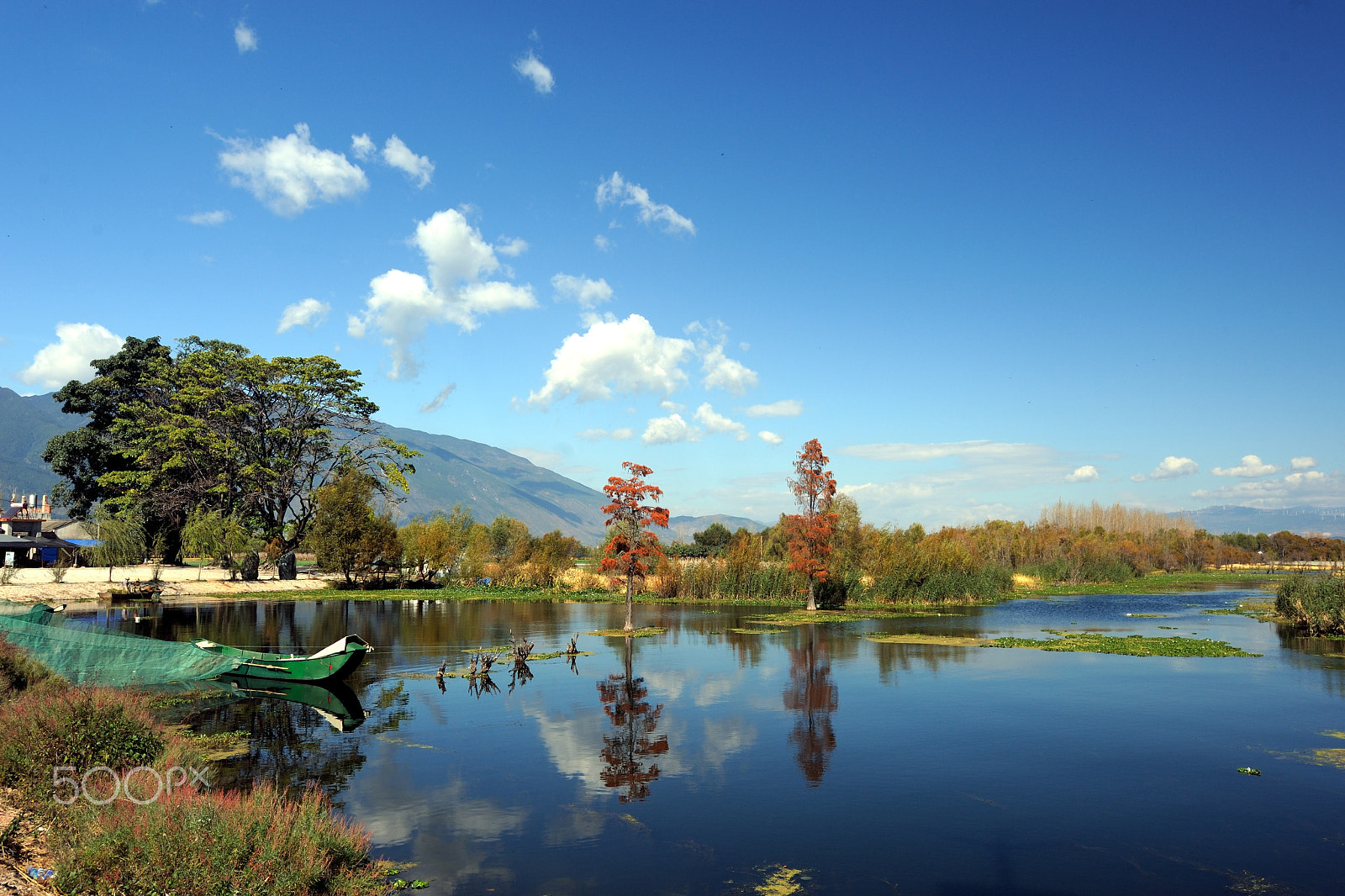 Nikon D700 sample photo. A corner of erhai lake photography