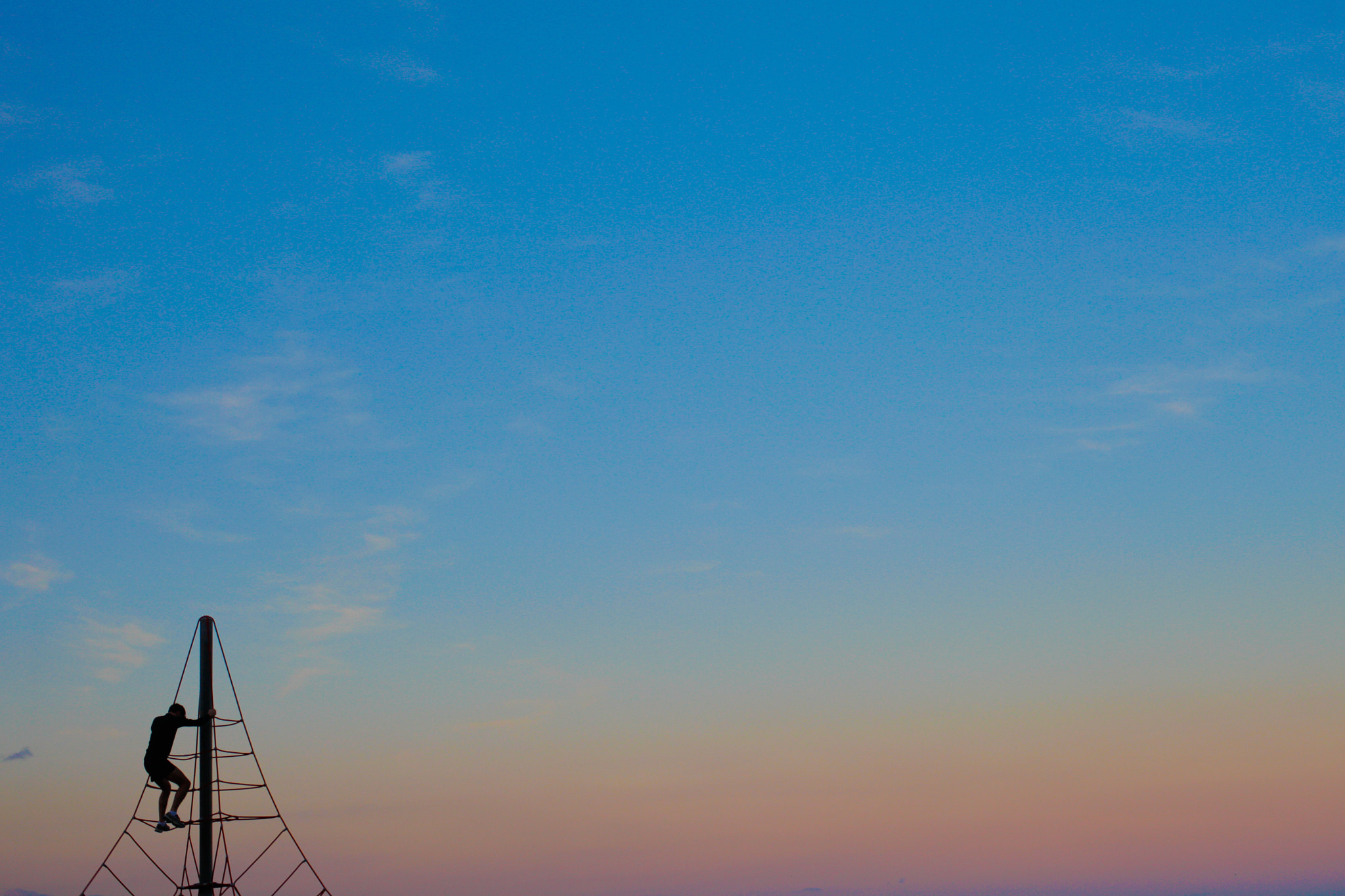 Canon EOS 5D Mark II + ZEISS Planar T* 50mm F1.4 sample photo. Silhouette 34 photography