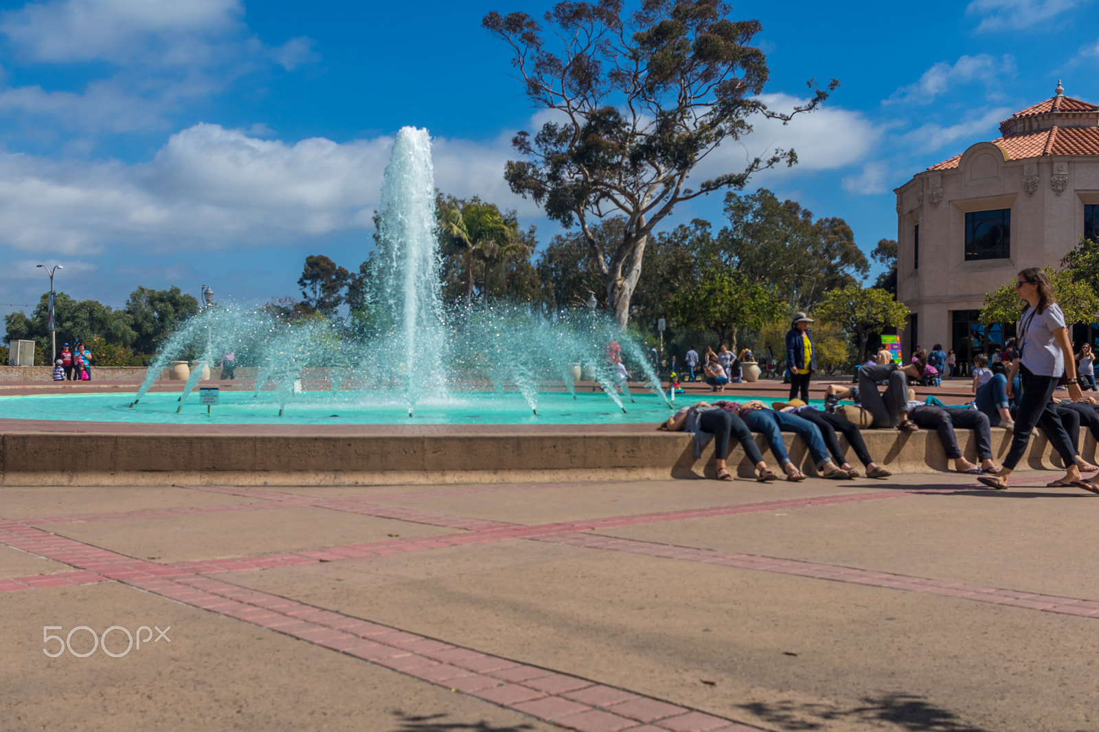Canon EOS 760D (EOS Rebel T6s / EOS 8000D) + Canon EF-S 24mm F2.8 STM sample photo. Relaxing, from balboa park photography
