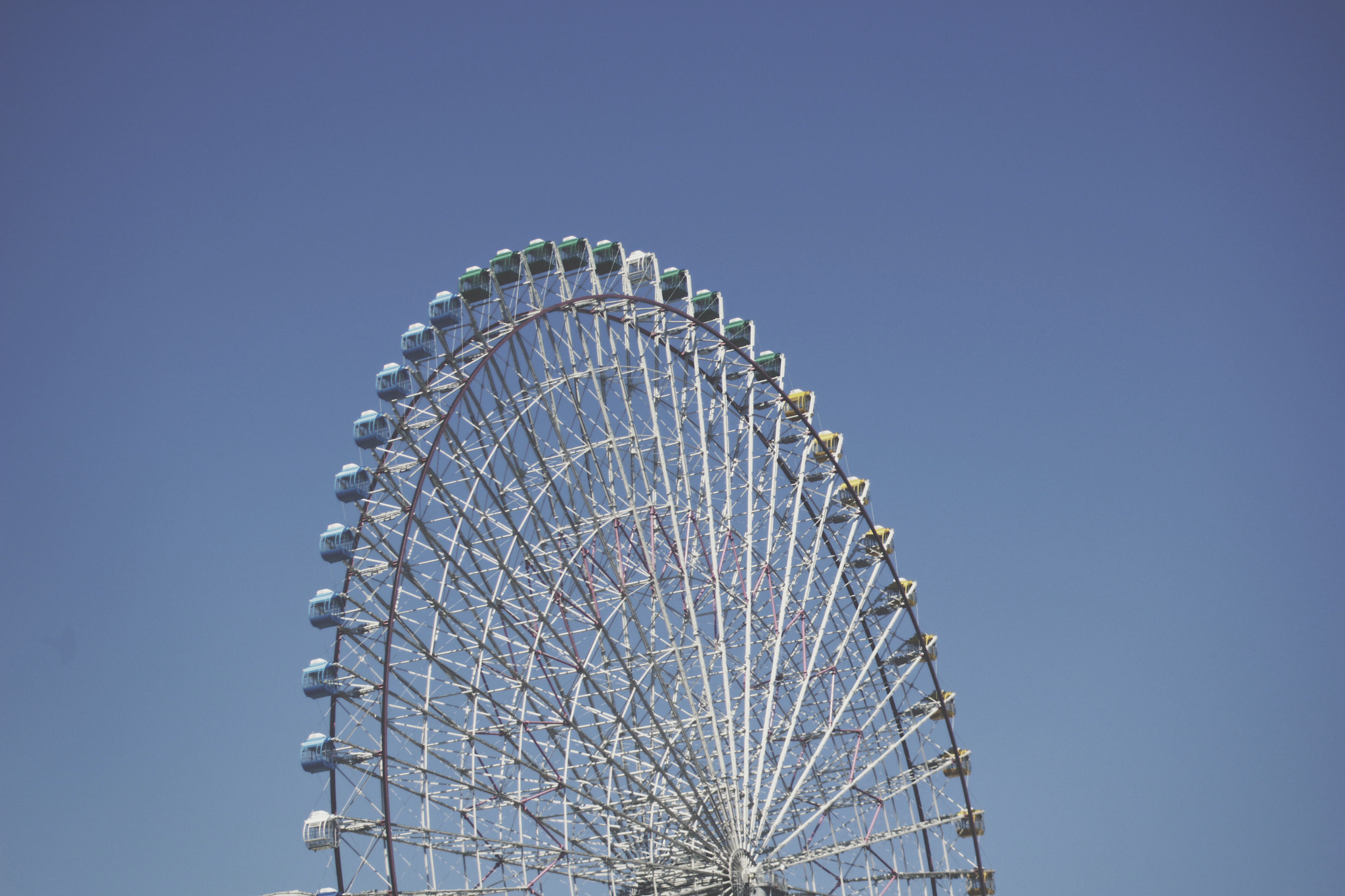 Canon EF 55-200mm F4.5-5.6 II USM sample photo. Giant wheel photography