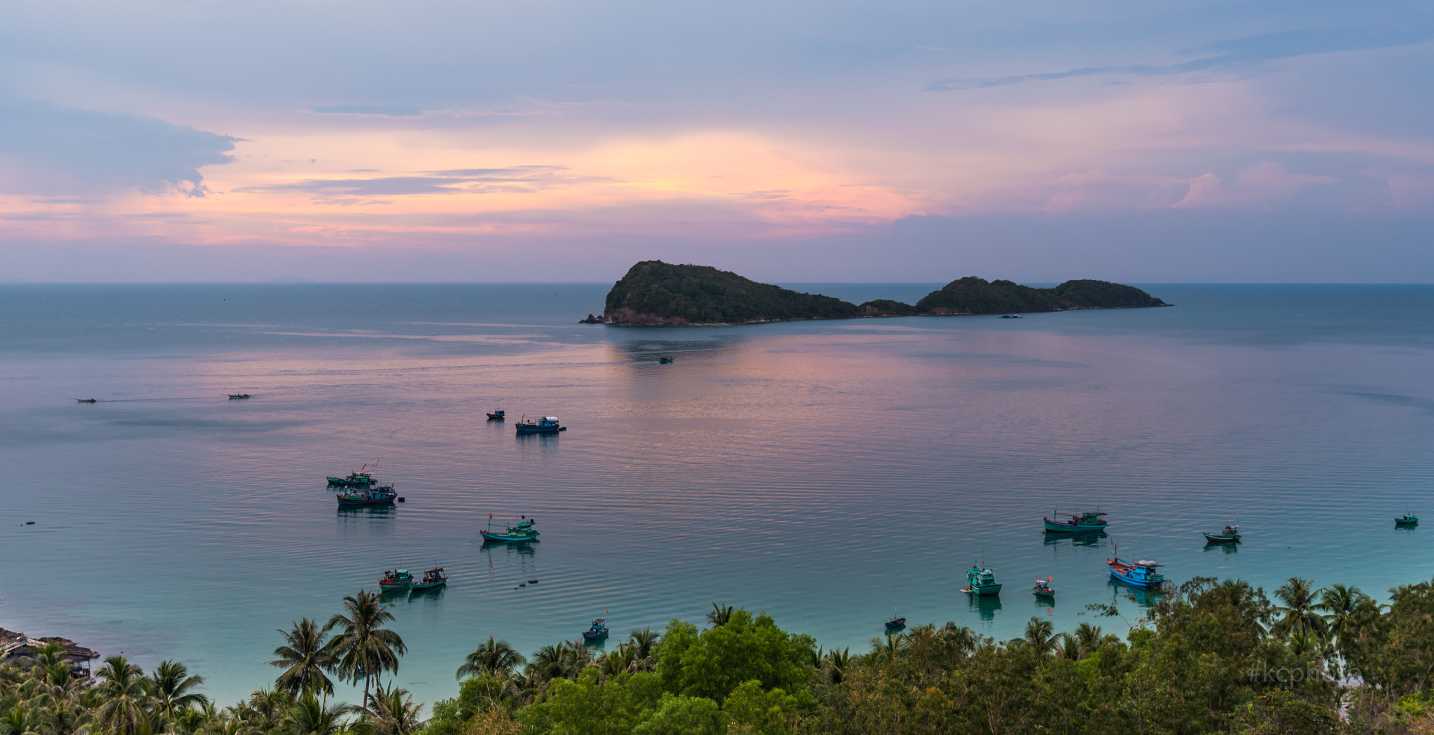 Pentax K-1 + HD PENTAX-D FA 28-105mm F3.5-5.6 ED DC WR sample photo. Nam du island photography