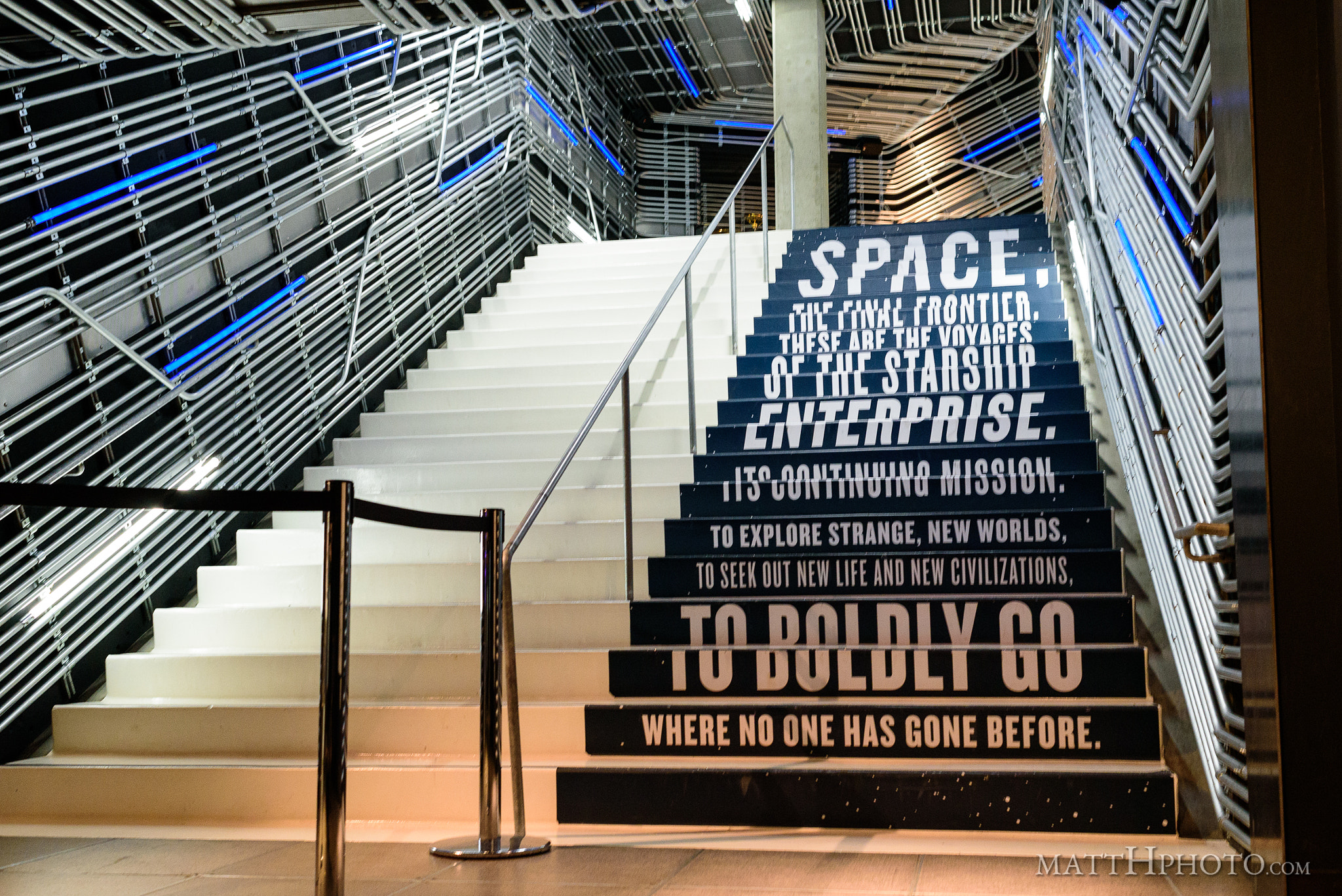 Nikon AF Nikkor 35mm F2D sample photo. Stairway to enterprise photography