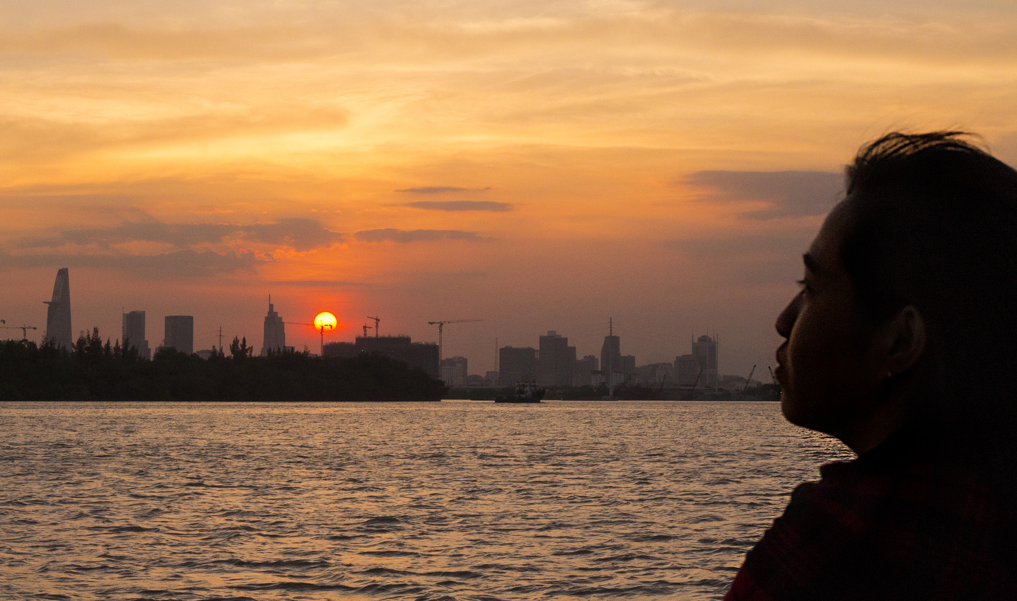 Canon EOS 700D (EOS Rebel T5i / EOS Kiss X7i) + Canon EF 50mm F1.8 II sample photo. Hoang hon photography