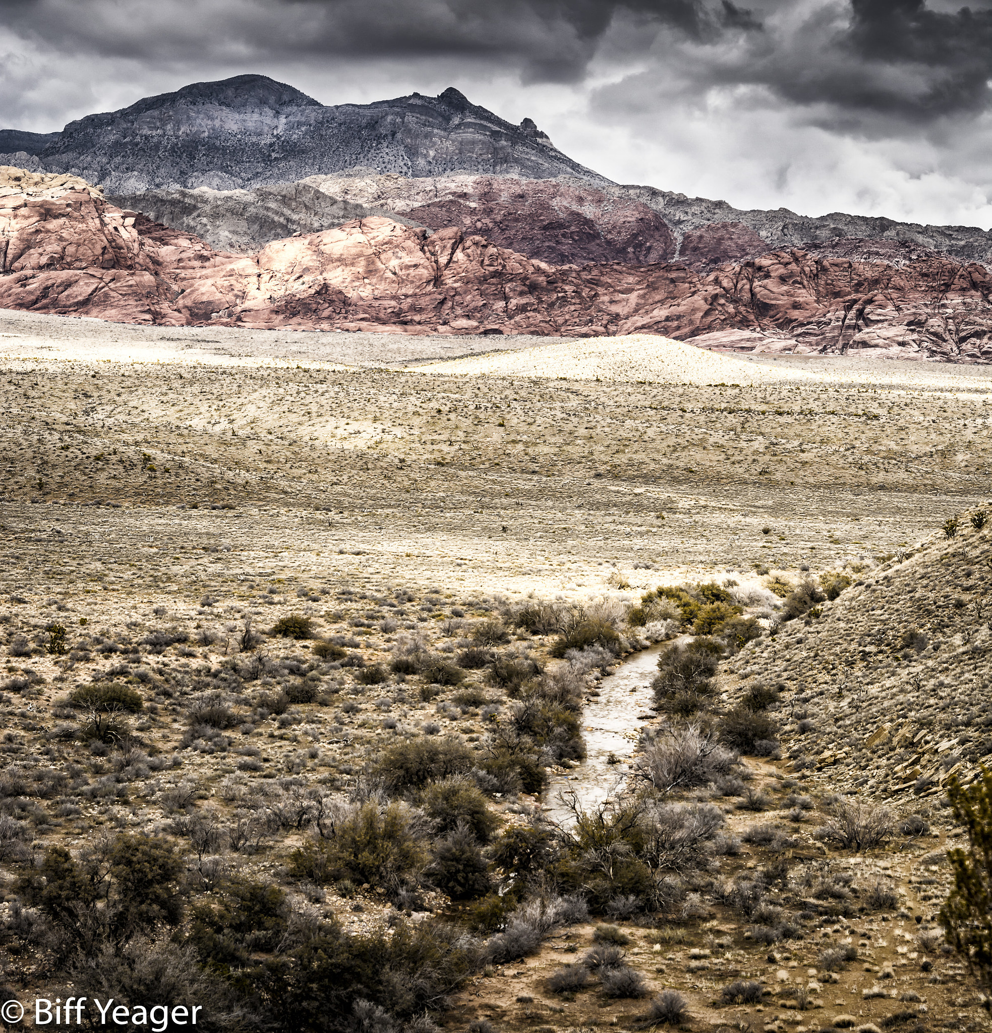 Nikon D7100 + Nikon AF Nikkor 24-85mm F2.8-4D IF sample photo. Red rock canyon photography