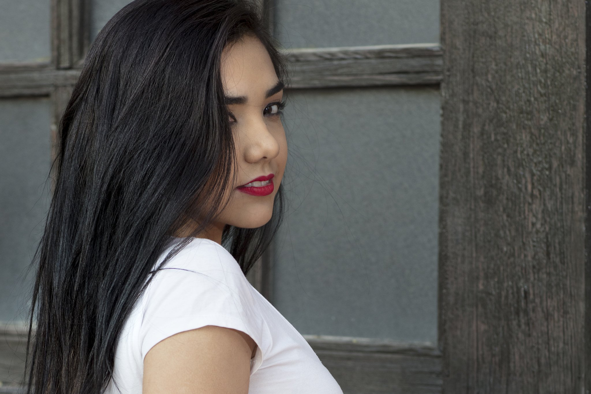 Canon EF 85mm F1.2L II USM sample photo. Red lips photography