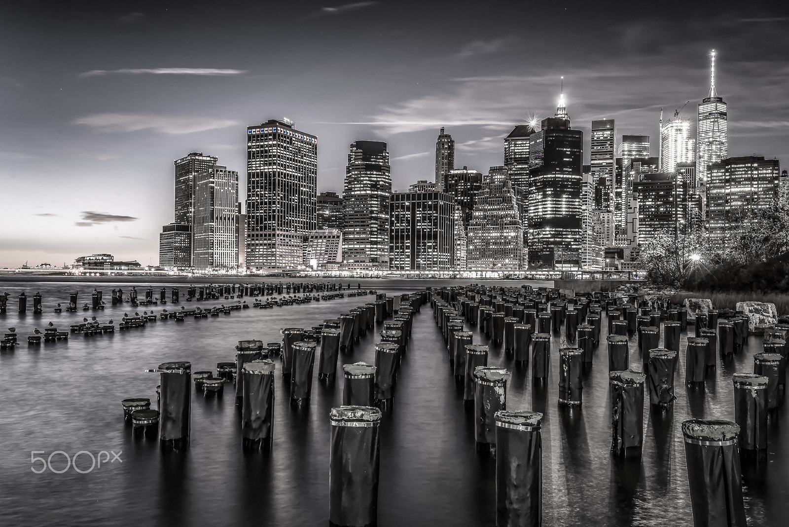 Nikon AF-S Nikkor 17-35mm F2.8D ED-IF sample photo. New york city lights photography