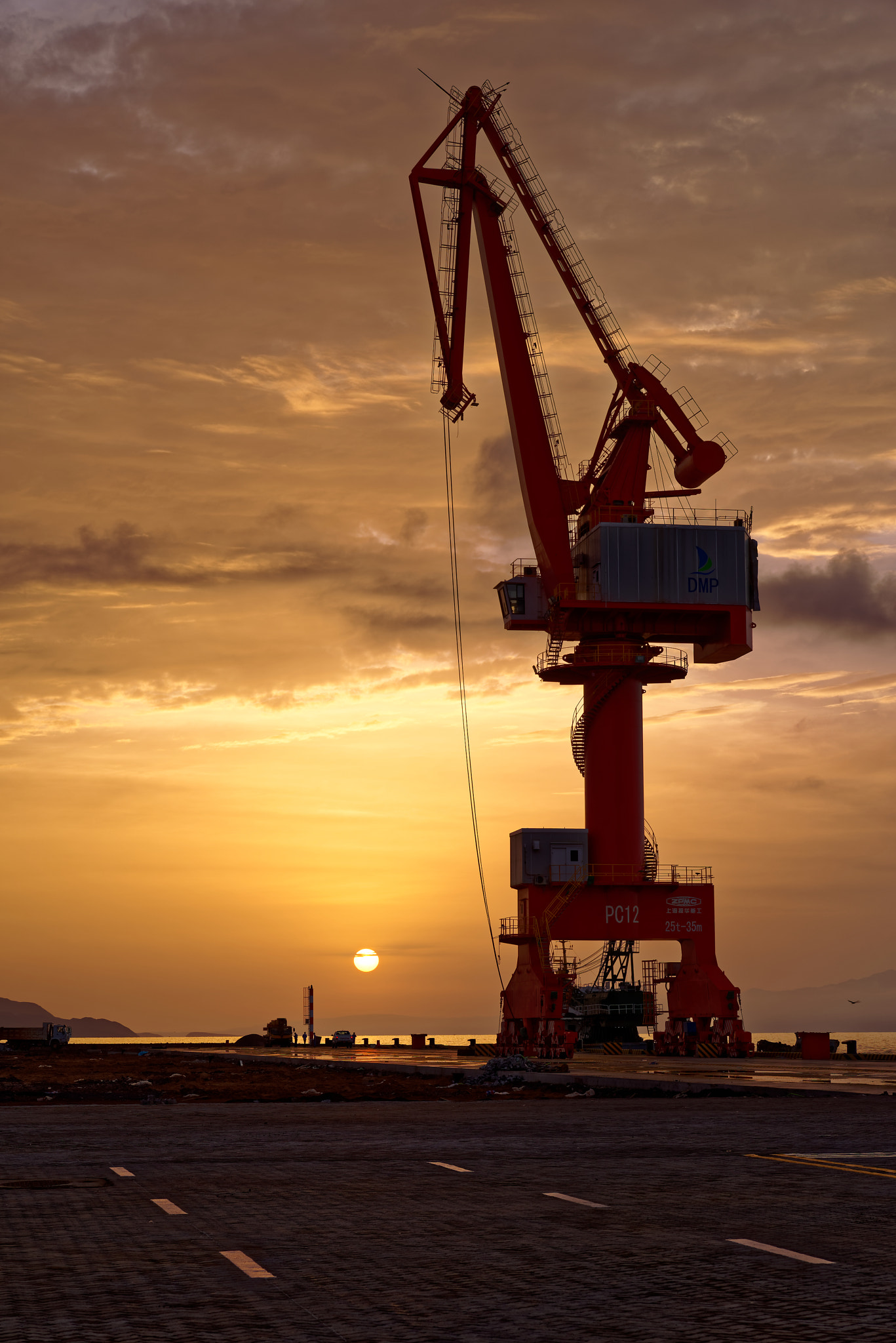 Pentax K-1 + HD Pentax D FA 24-70mm F2.8 ED SDM WR sample photo. Dmp sunset photography