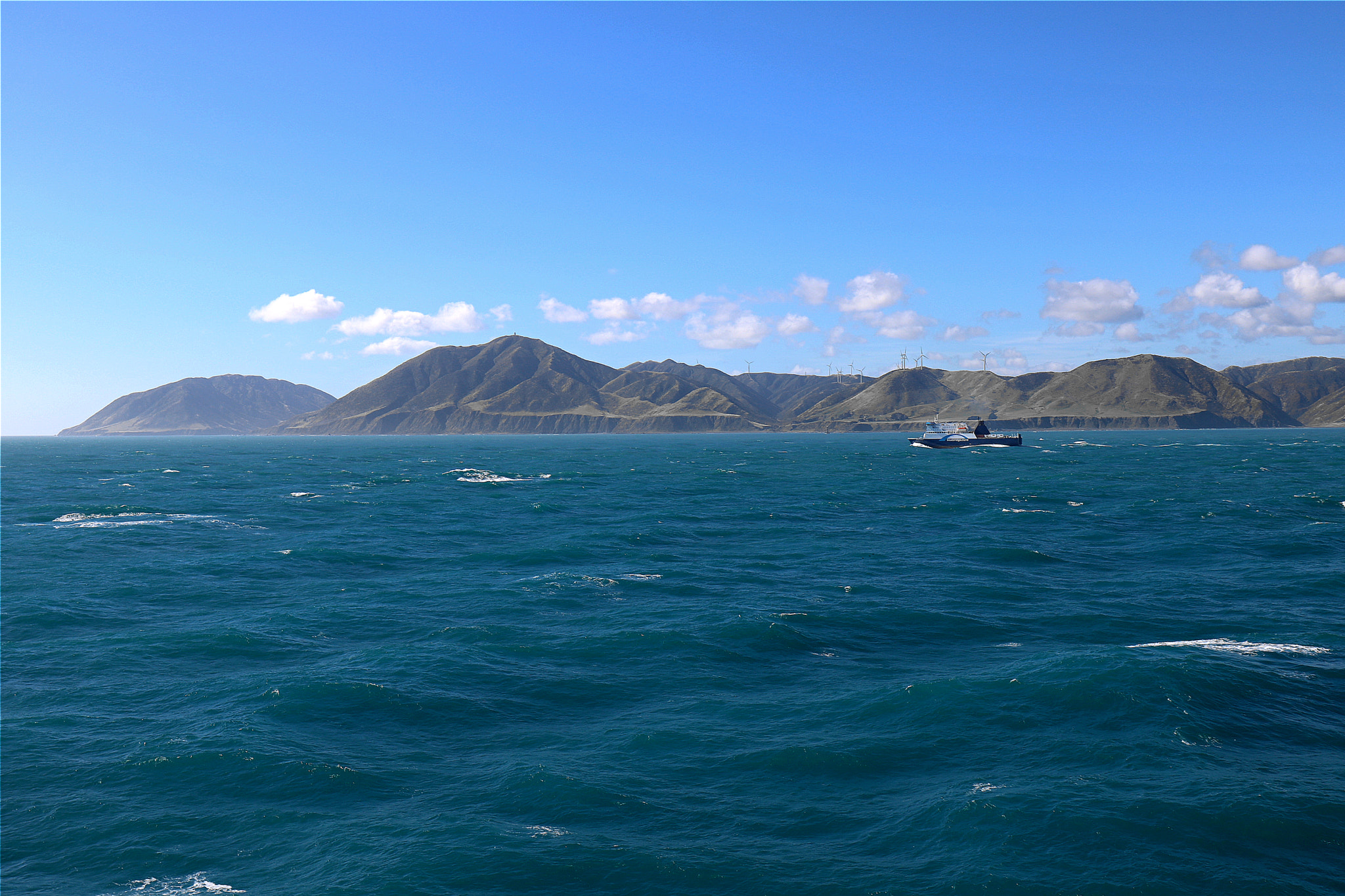 Canon EF 24-70mm F4L IS USM sample photo. "south to north" photography