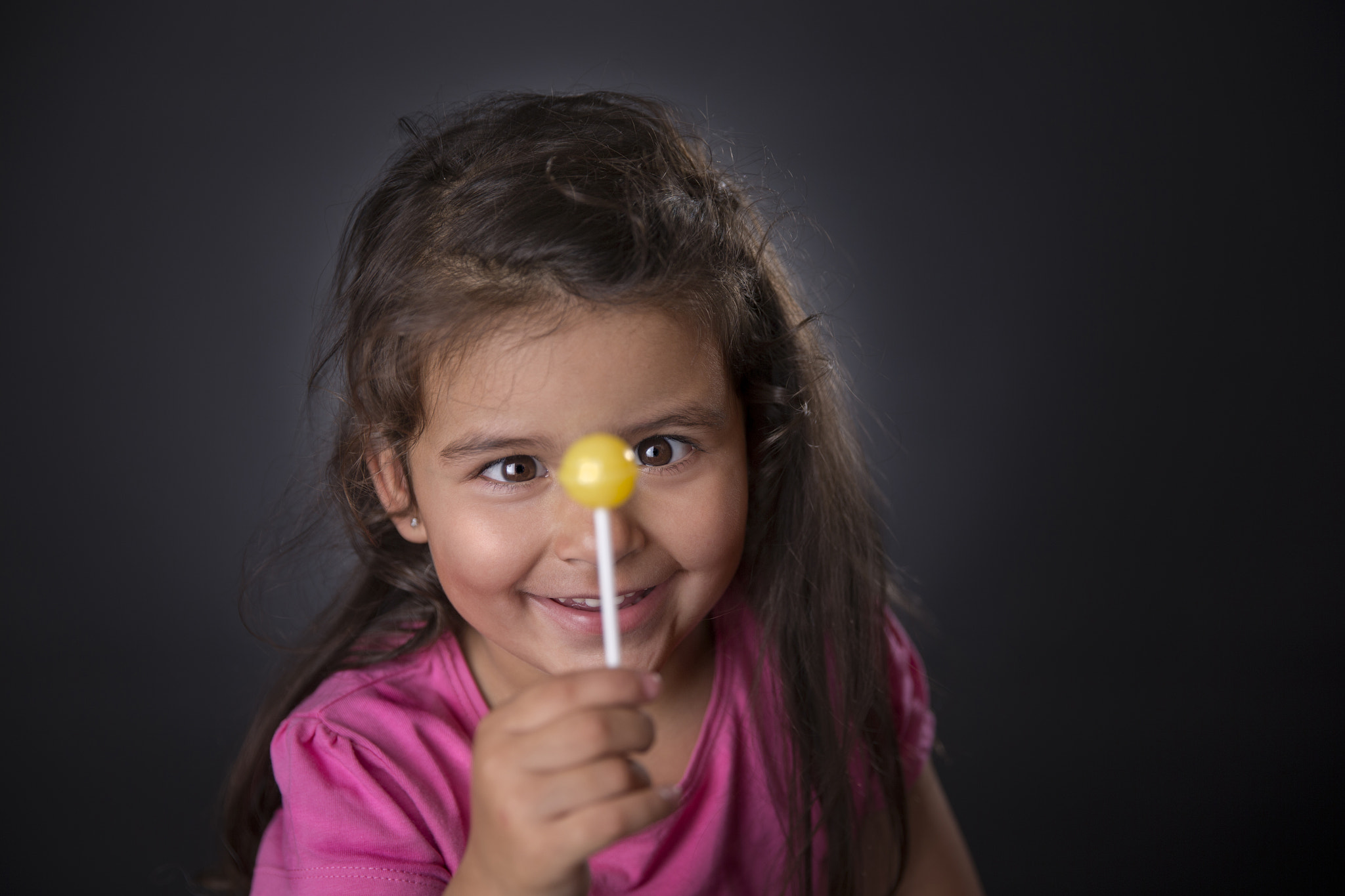 Canon EF 24-70mm F2.8L II USM sample photo. Little girl and lollipop photography