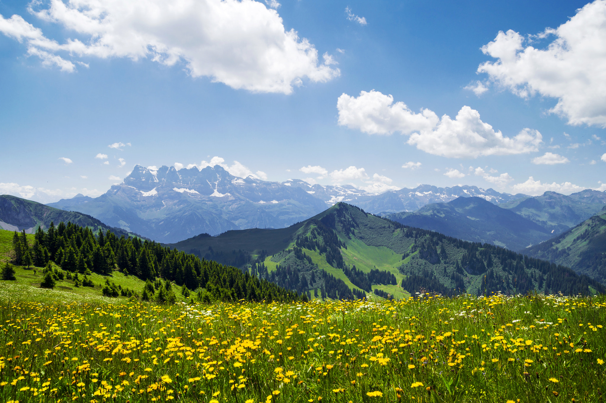 Sony SLT-A58 sample photo. Colorful landscape in the alps photography