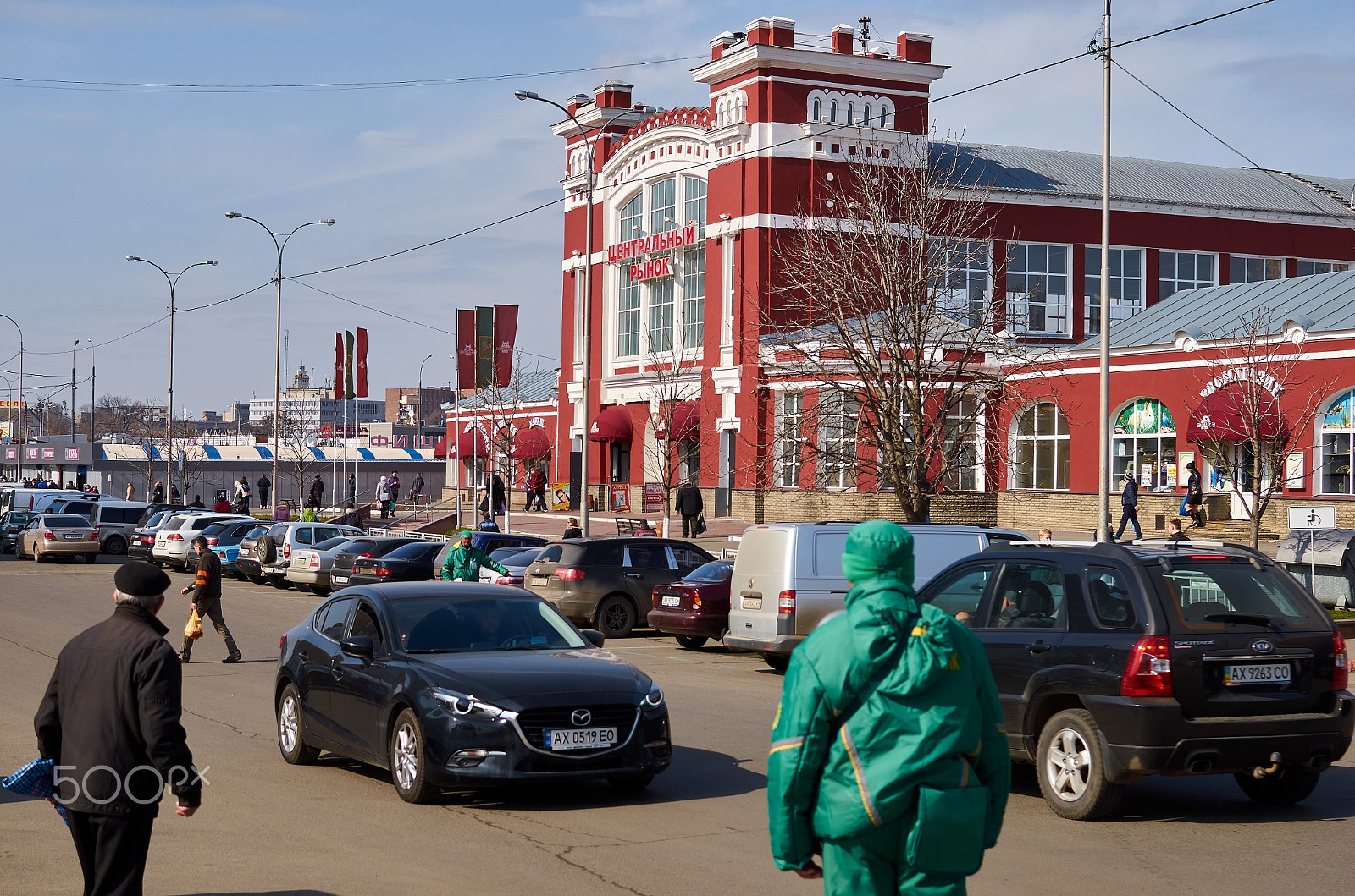 Nikon AF-S DX Nikkor 35mm F1.8G sample photo. Central market. kharkiv. ukraine photography