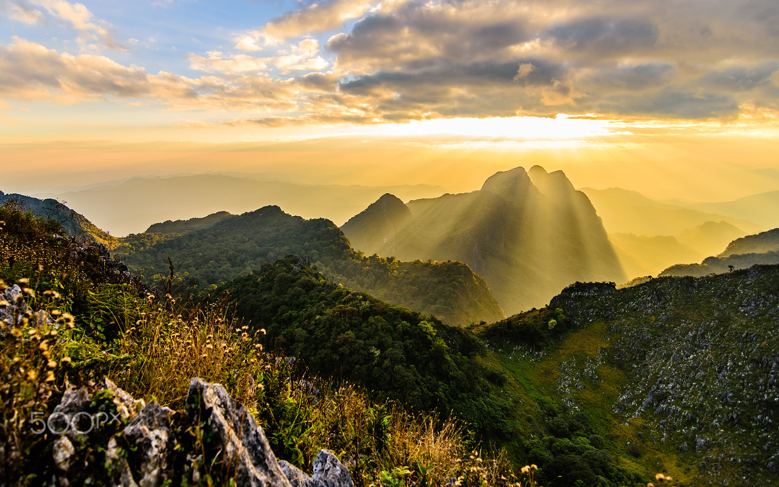 Nikon D7200 sample photo. Sunset at doi luang chiang dao in chiang mai province thailand photography