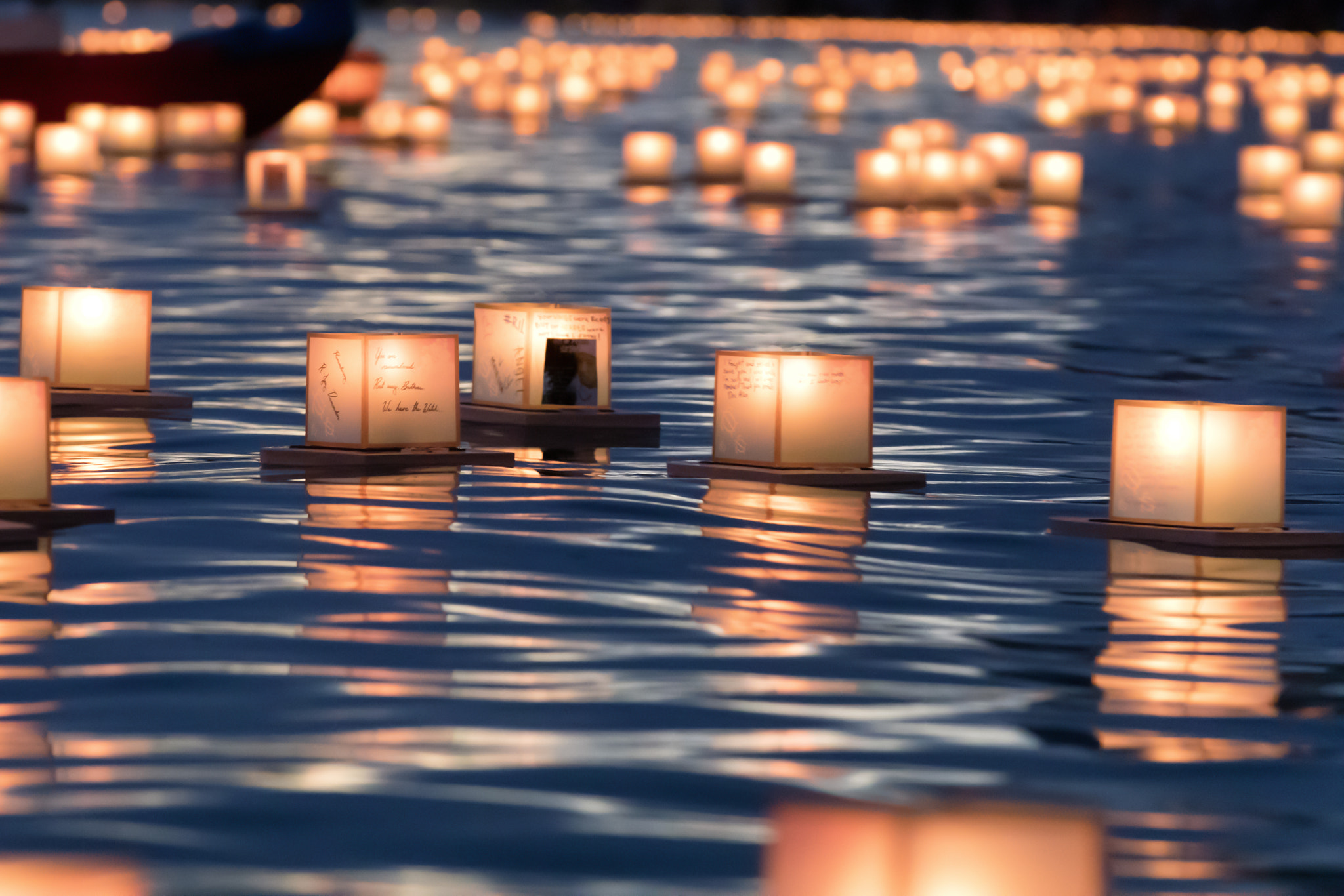Canon EF 70-200mm F2.8L IS II USM sample photo. Lantern floating hawaii 2016 photography