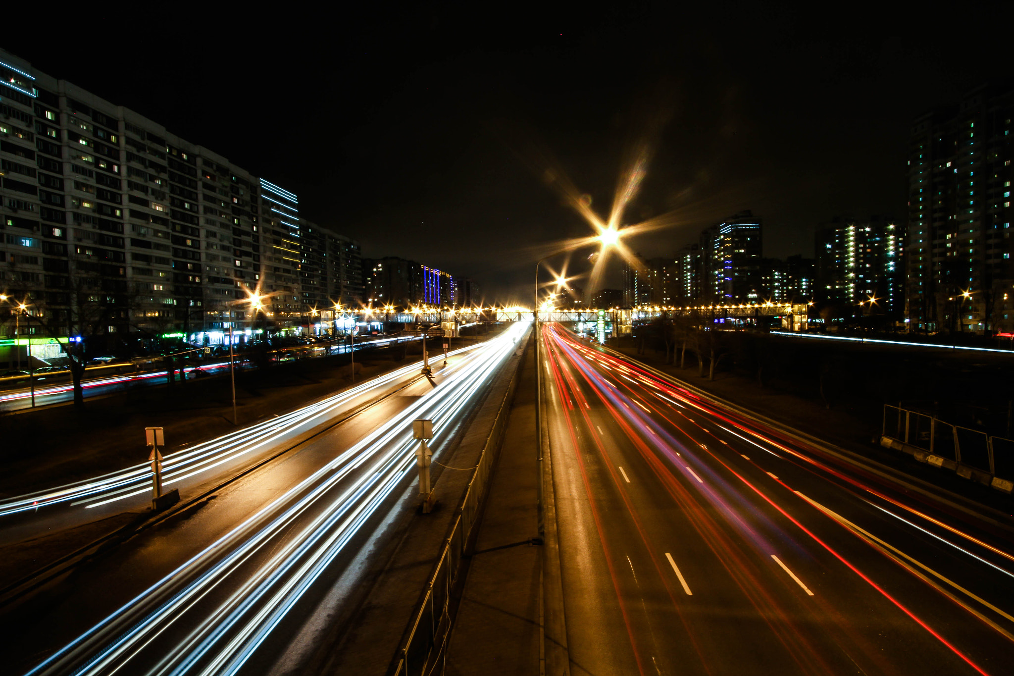 Canon EF-S 10-22mm F3.5-4.5 USM sample photo. Night lights photography