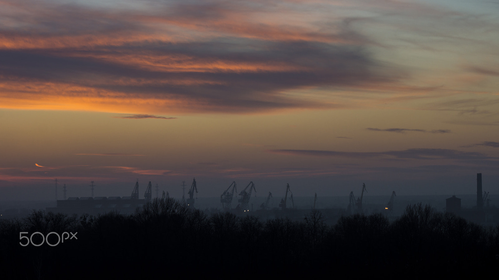 Sony SLT-A65 (SLT-A65V) + Sigma 70-300mm F4-5.6 DL Macro sample photo. Sunset photography