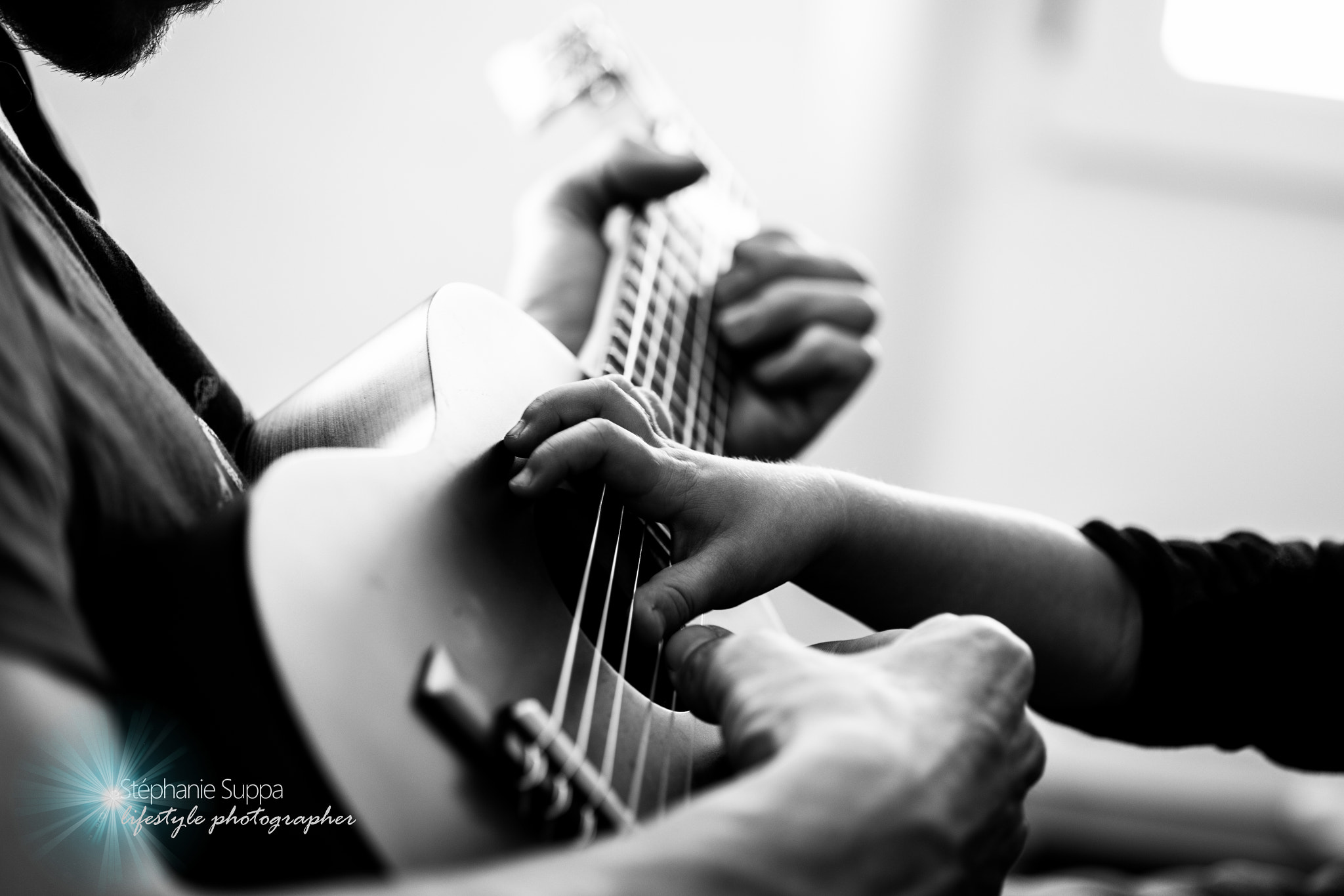 Canon EF 100mm F2.8 Macro USM sample photo. Little hands adventures photography
