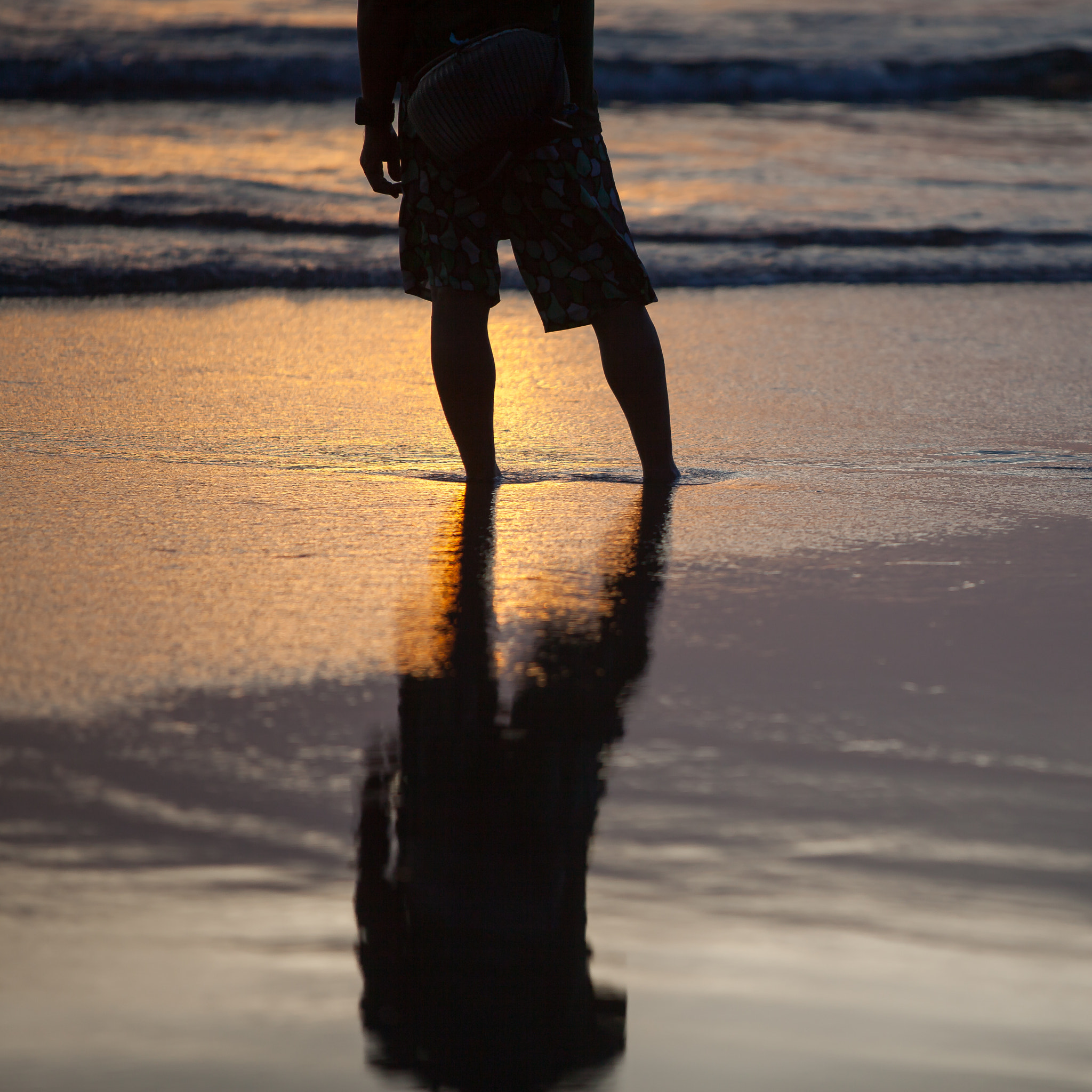 Canon EOS 5D Mark II + Canon EF 70-200mm F2.8L IS USM sample photo. Bali life - fishing on the beach. photography