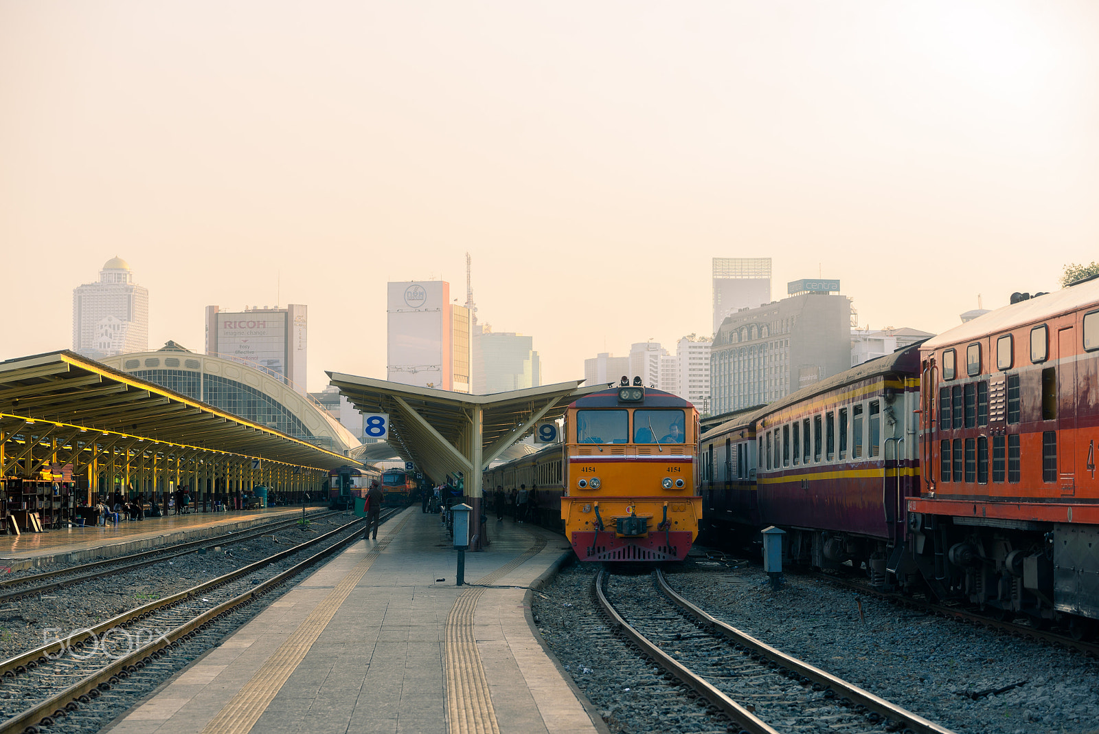 Nikon D750 + Tamron SP 70-200mm F2.8 Di VC USD sample photo. Hua lamphong the train station in bangkok thailand. photography