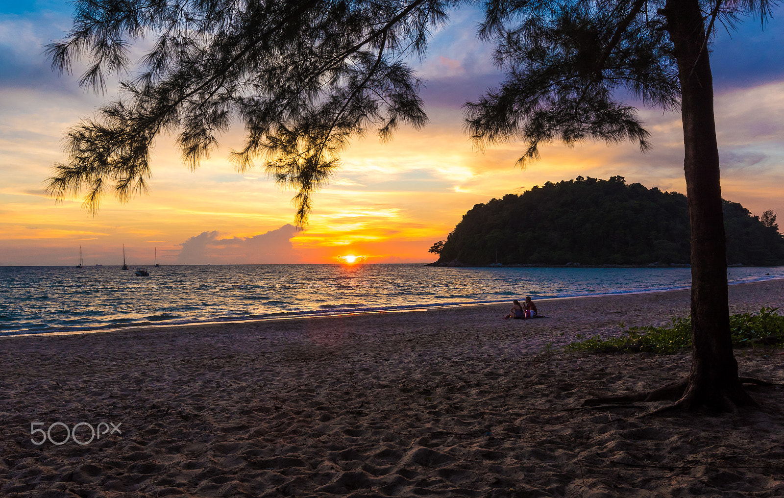 Nikon D750 + Tamron SP 15-30mm F2.8 Di VC USD sample photo. Wave at the beach under sunset. photography