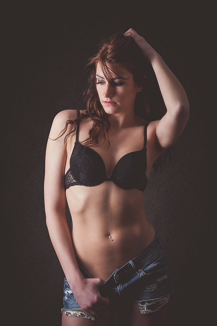 Canon EF 85mm F1.8 USM sample photo. Fanny photography