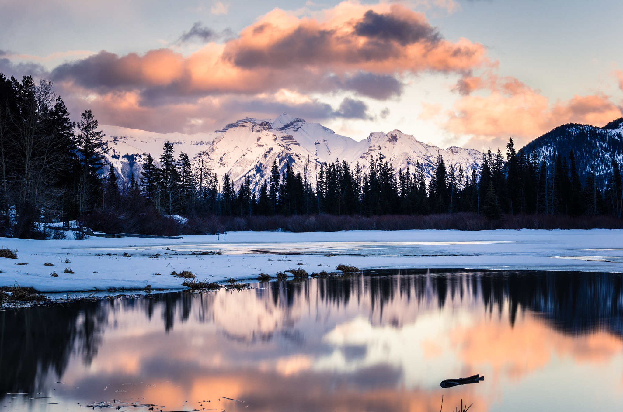 Nikon AF-S Nikkor 24-120mm F4G ED VR sample photo. Winter sunset photography