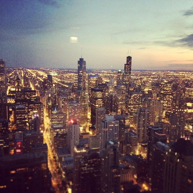 chicagohancocktowerloungeskylinekitschiggoodlifecouldbeworsecheerssears.jpg