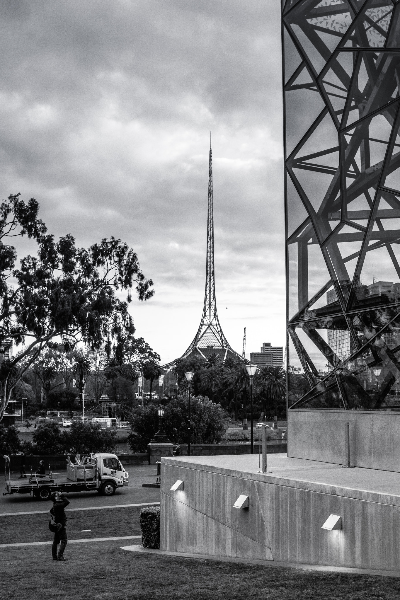 Canon EOS 50D + Canon EF 24-105mm F4L IS USM sample photo. Melbourne art center photography