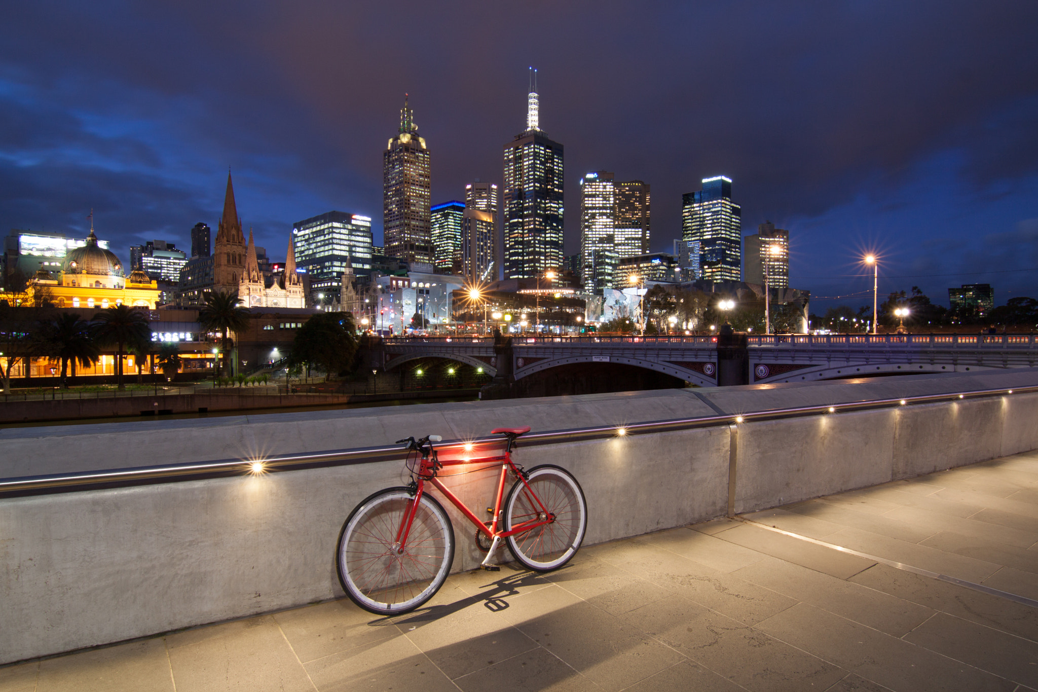 Canon EOS 50D sample photo. Imelbourne at light photography