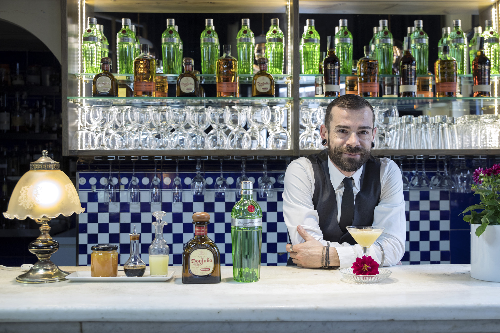 Sigma 24-70mm F2.8 EX DG Macro sample photo. Head bartender jaume arnau photography