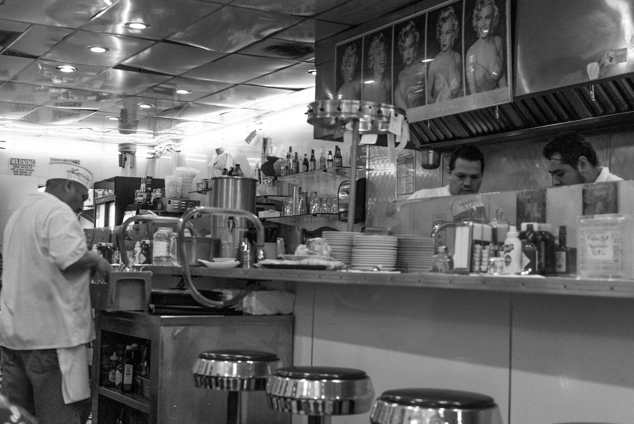 Nikon D3000 + Nikon AF-S DX Nikkor 35mm F1.8G sample photo. Paseando por usa photography