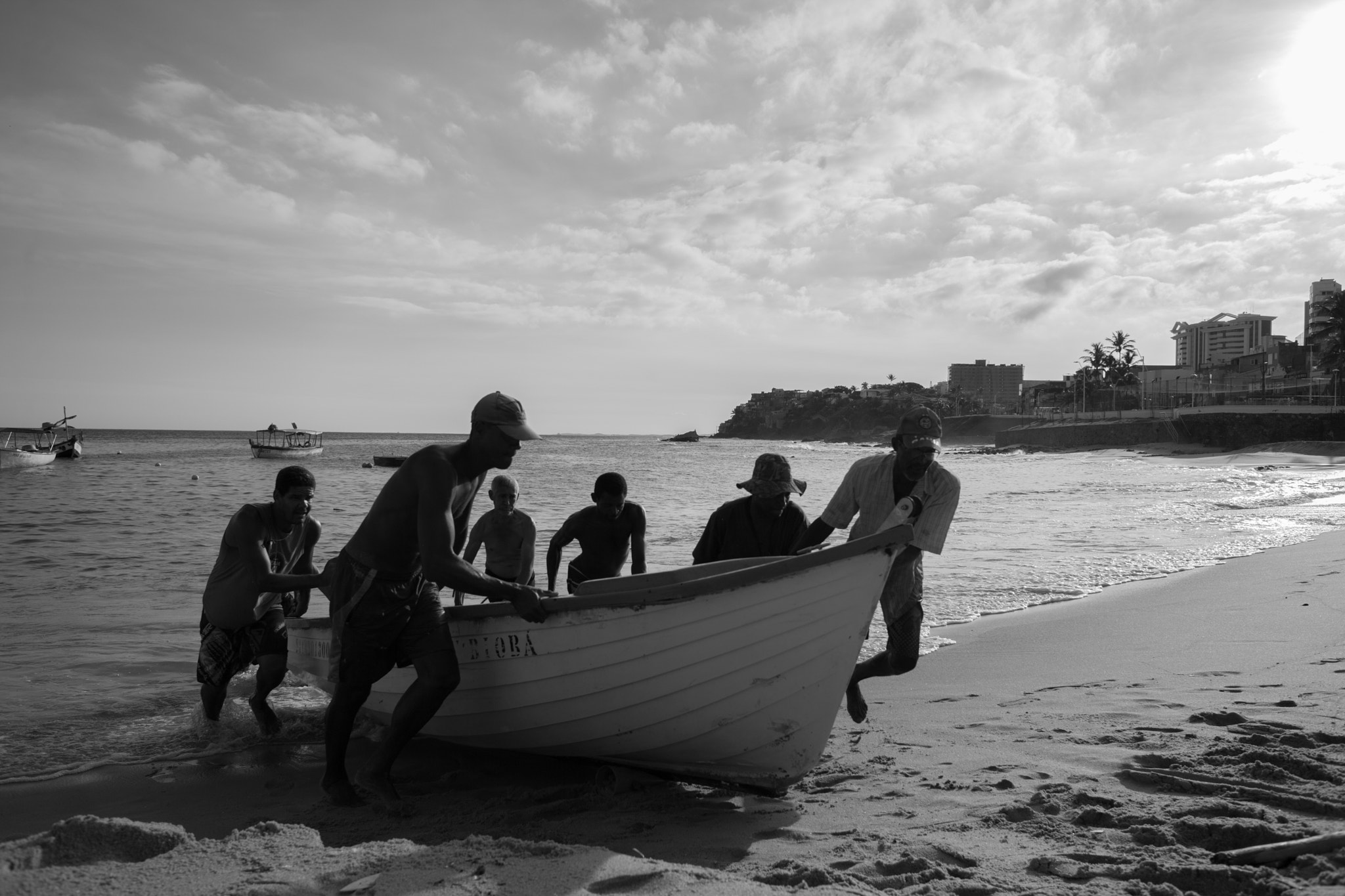 Canon EF 28mm F1.8 USM sample photo. Black and white 7 photography