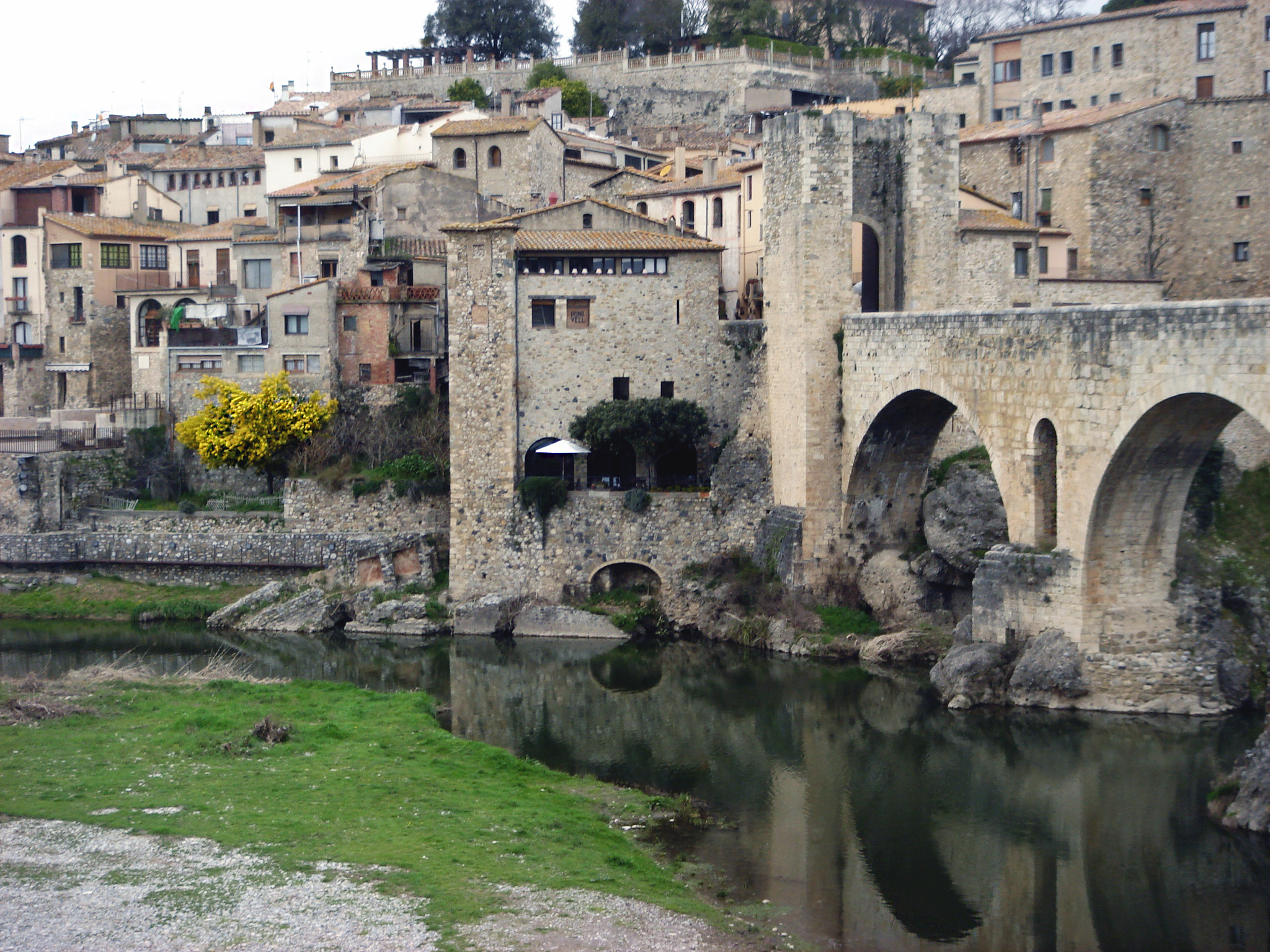 Sony DSC-T5 sample photo. Reflejos de gerona photography