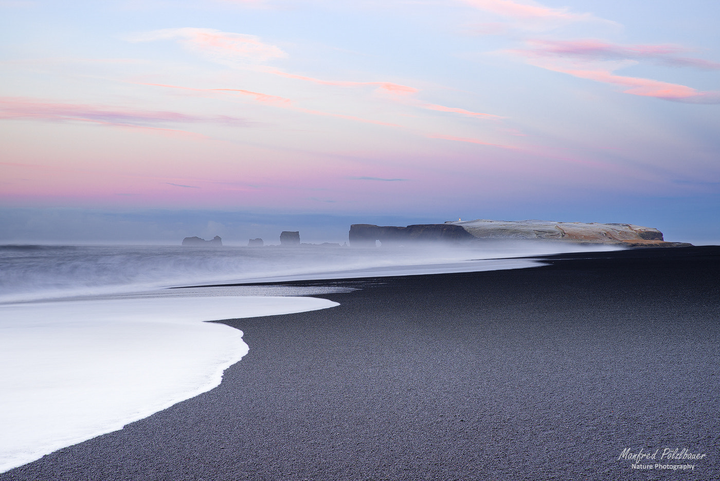 Sony 70-400mm F4-5.6 G SSM sample photo. Reynisfjara in pastel colors photography